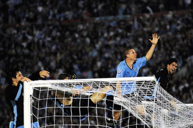 Under Baunza, Uruguay managed consecutive World Cup qualifications [GALLO/GETTY]