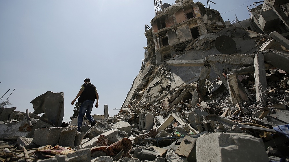 Close to 90,000 families woke up to a life of homelessness, and 1.4 million people have needed food assistance [EPA]