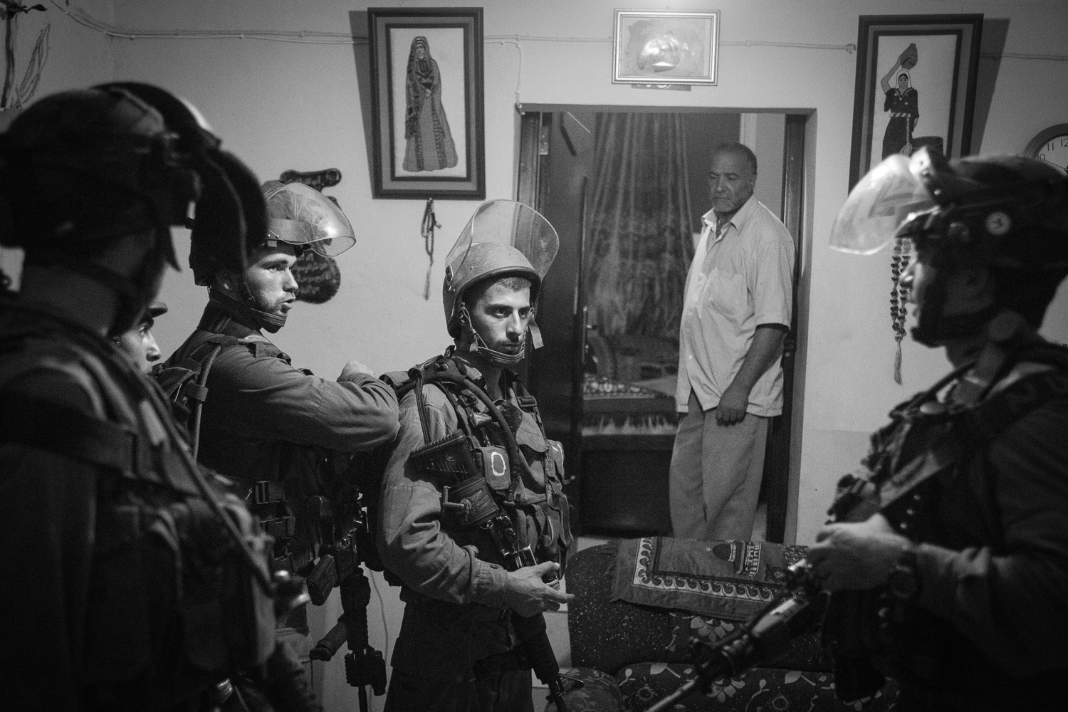 IDF night raids / DO NOT USE/ RESTRICTED