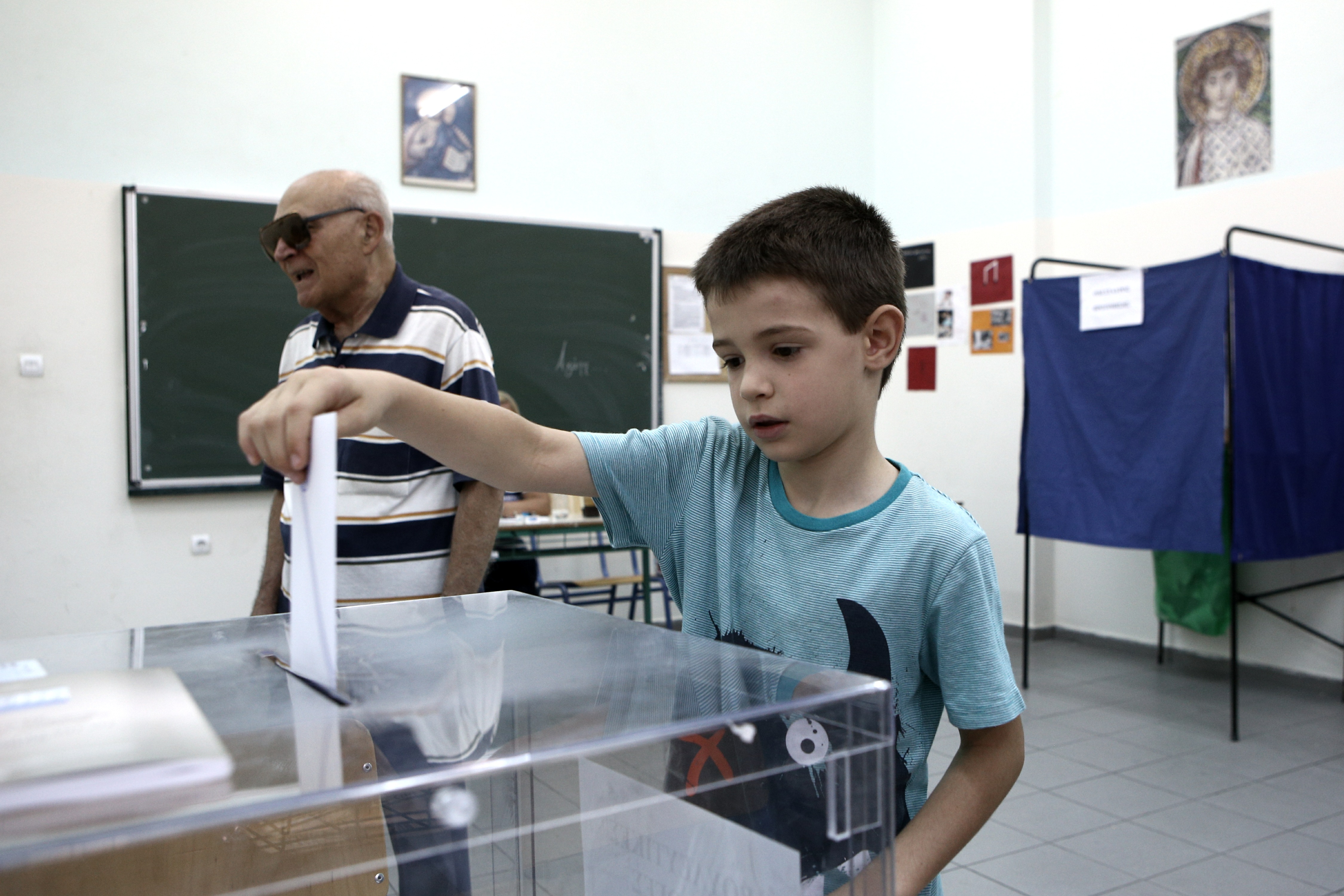 SOOC Greece/ DO NOT USE/ RESTRICTED