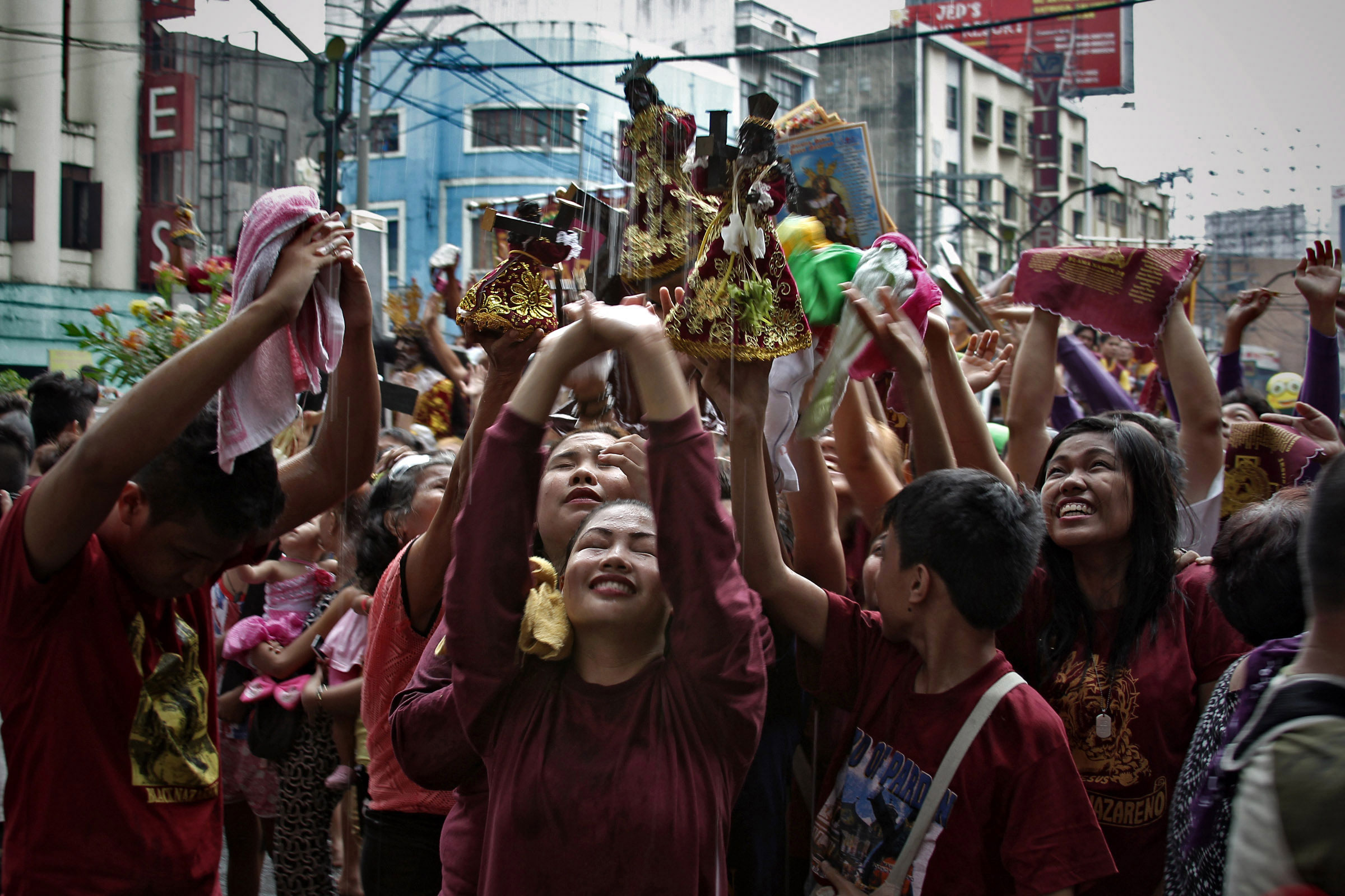 Millions Join "Traslacion 2016" in Manila/Please Do Not Use