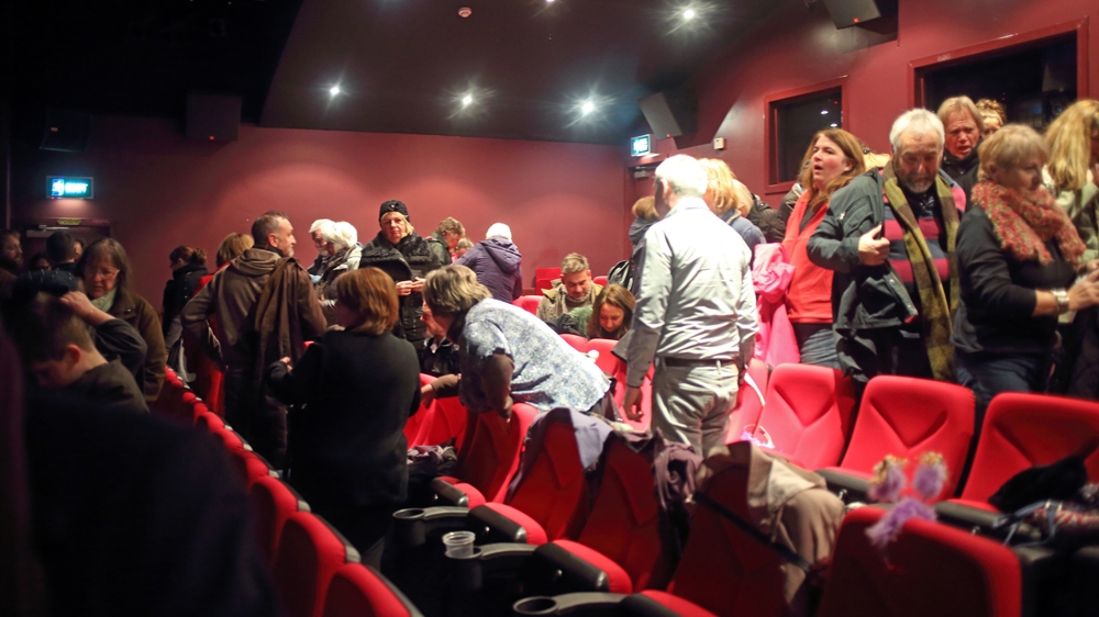  The local island community response to the arrival of the refugees has been described as 'fantastic and amazing' [Harrison Reid/Al Jazeera]