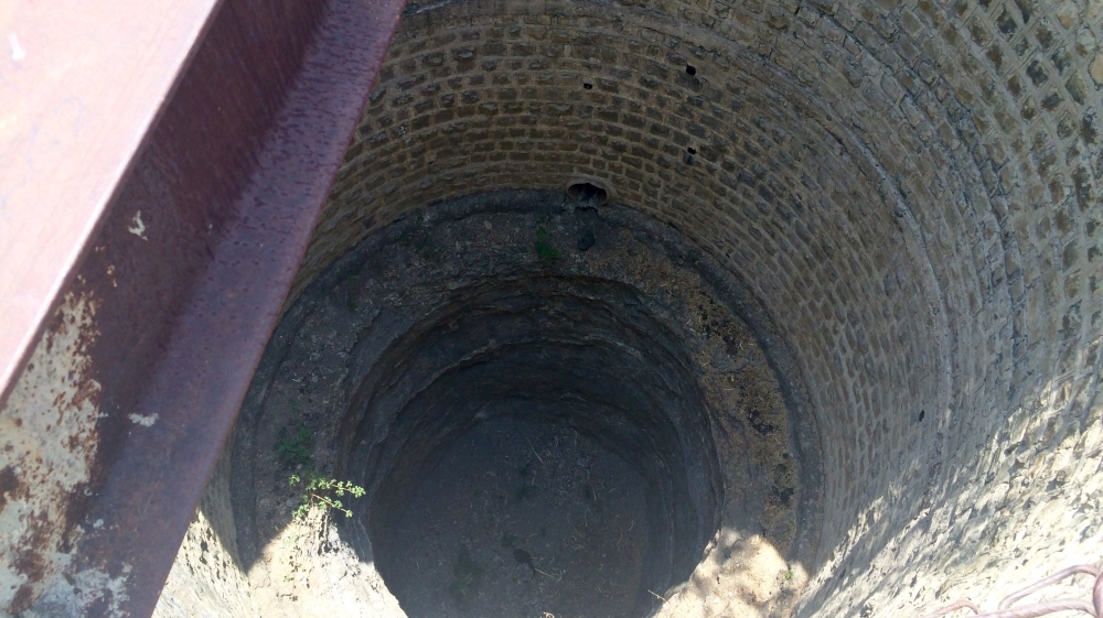 Wells have dried up as the farmers await the monsoon downpours that are forecast for June [Neha Mehta/Al Jazeera]