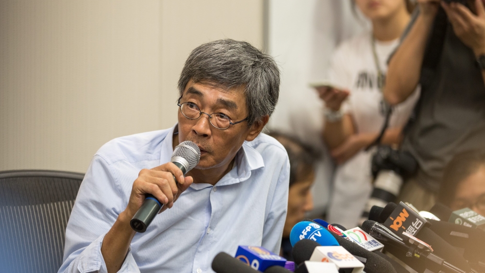 Returning Bookseller news conference