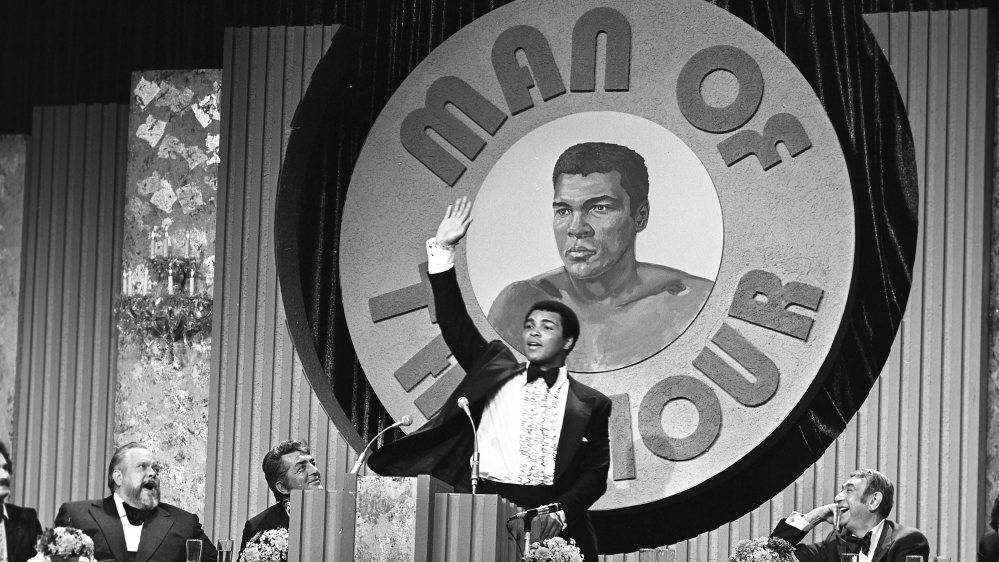 Boxing legend Muhammad Ali dies at the age of 74