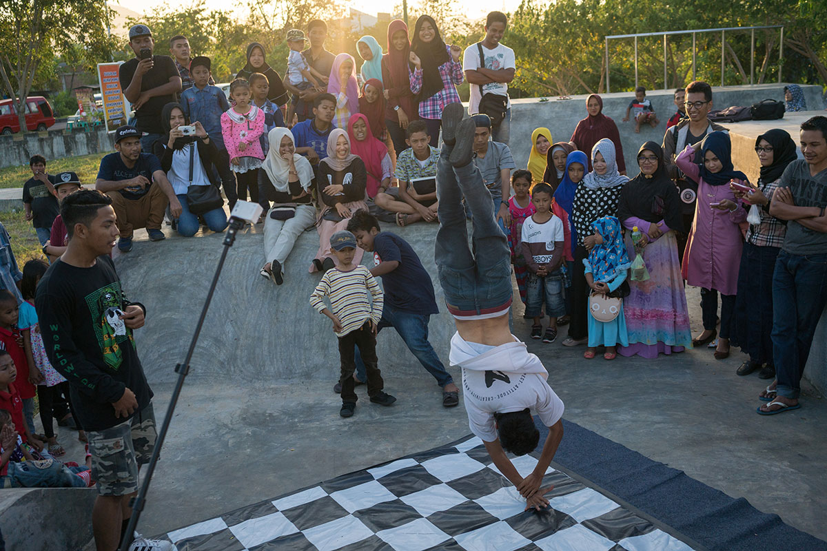 Young lives under the Sharia Law/ Please Do Not Use