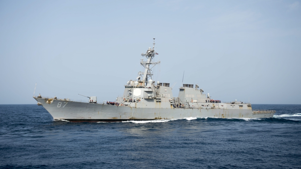 Missiles fired at US warship from Yemen