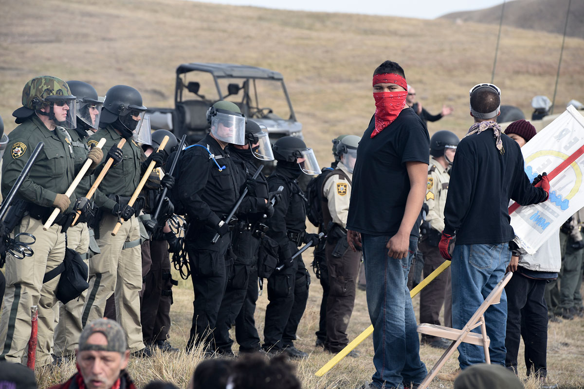 Thousands of Native Americans protest over pipeline /Please Do Not Use