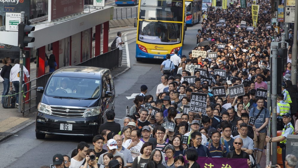Hong Kongers protest China government''s interpretation of Basic Law