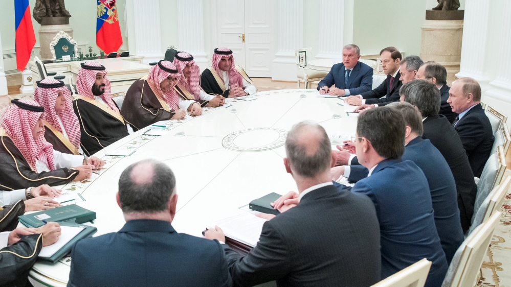 FILE PHOTO: Russian President Putin meets with Saudi Deputy Crown Prince and Defence Minister bin Salman at the Kremlin in Moscow