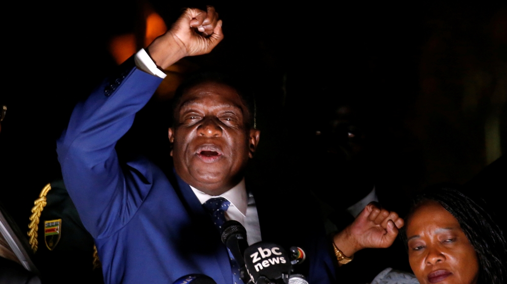 Zimbabwe''s former Vice-President Emmerson Mnangagwa, who is due to be sworn in to replace Robert Mugabe as President, addresses supporters in Harare