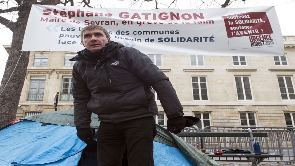 Mayor of Sevran Stephane Gatignon went on a weeklong hunger strike in 2012 to highlight the plight of Sevran and other impoverished French towns [File/Etienne Laurent/EPA]