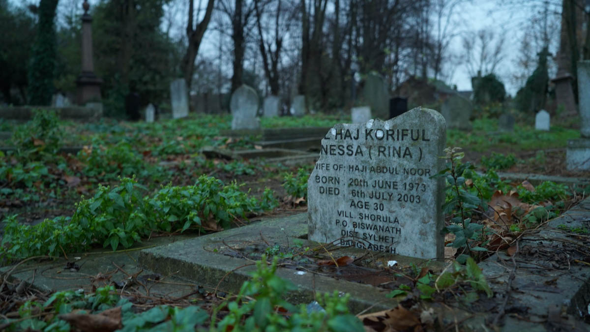 The Muslim undertakers of East London