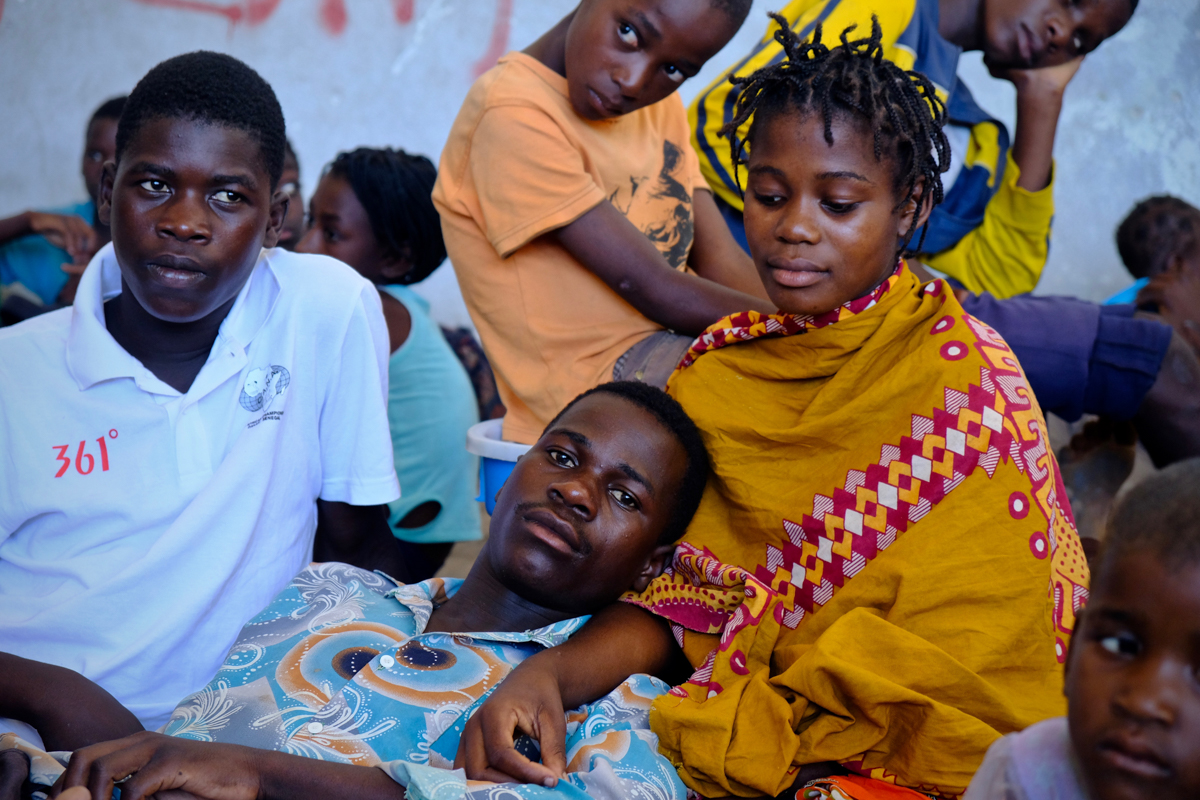 Joaquim João Mare and Rita Poga saw their home being destroyed by the hard cyclone winds. After that, the water came from the flooded rivers. They climbed in a mango tree to stay safe, until they were