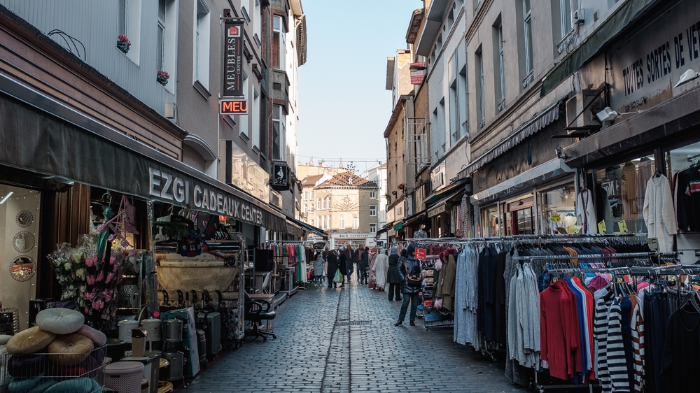 Street markets are popular in a neighbourhood where approximately a third of residents live below the poverty line