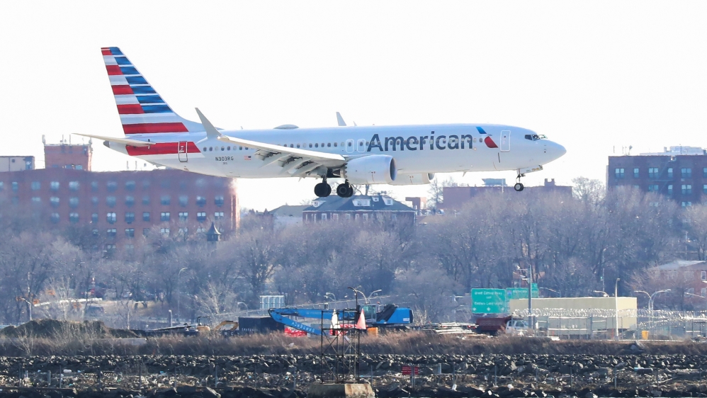 American Airlines plane