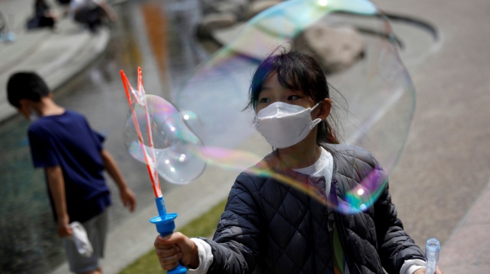 At least 9,123 of the 10,780 infected people recovered from the coronavirus in South Korea as of Saturday