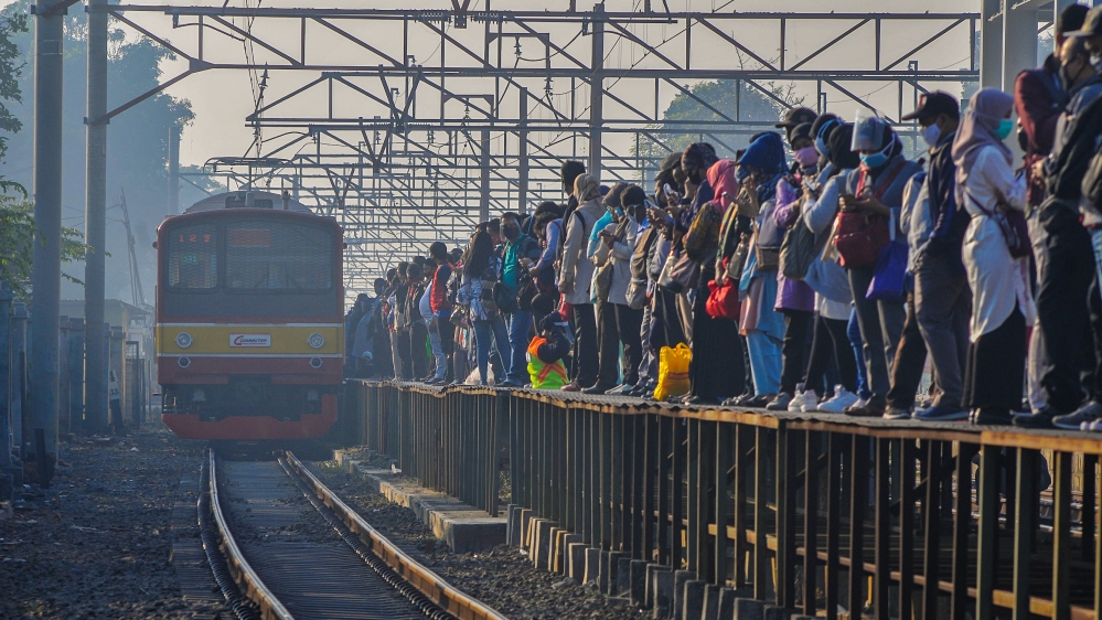 Indonesia commuter train