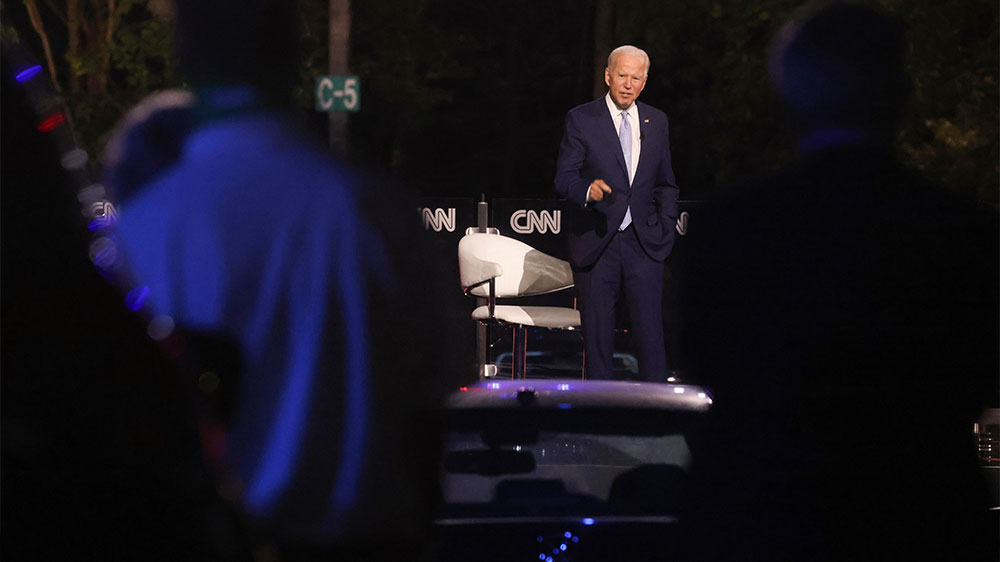 Democratic US presidential nominee and former Vice President Joe Biden struck a populist chord in an outdoor town hall meeting in Scranton, Pennsylvania,