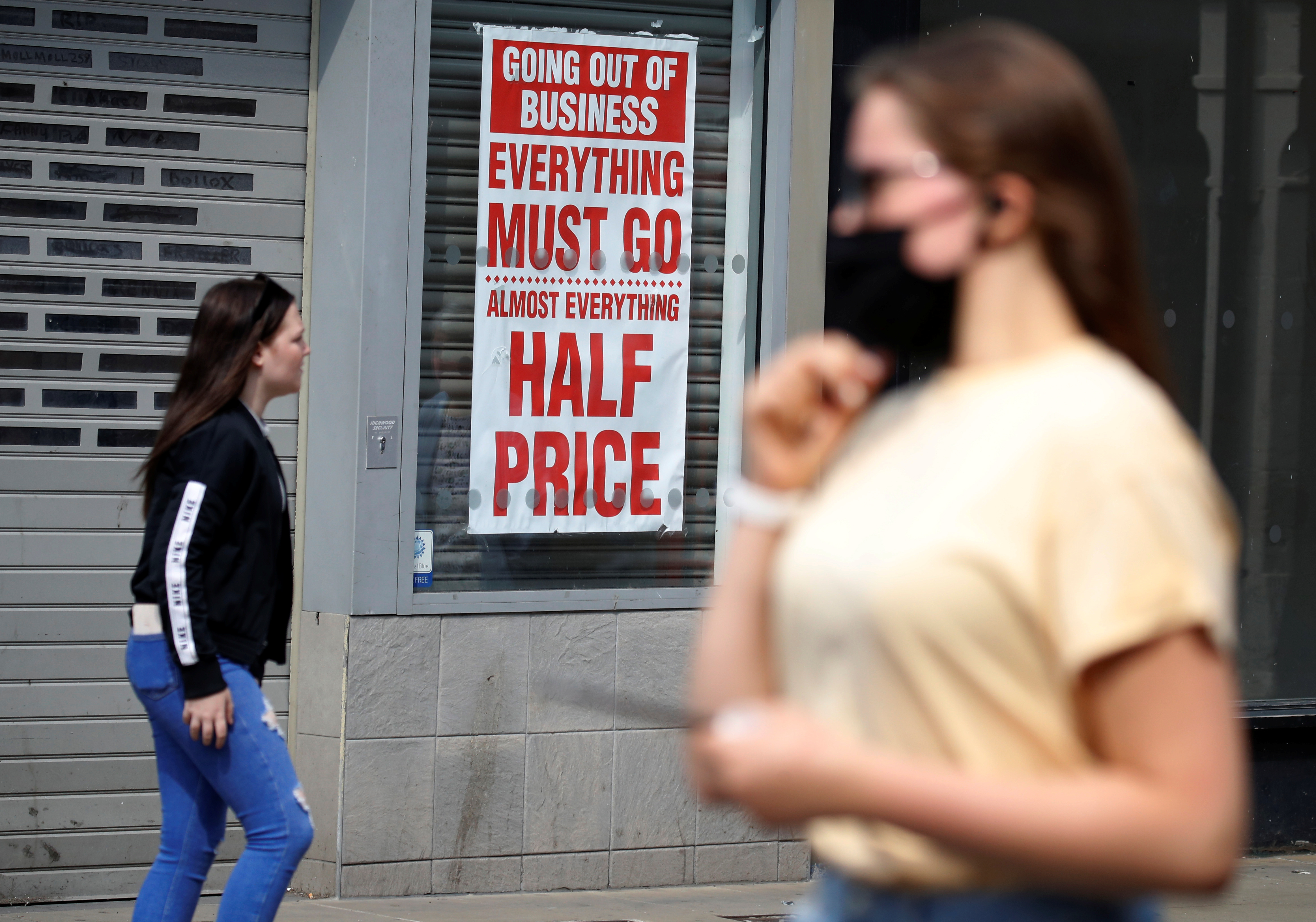 UK unemployment retail