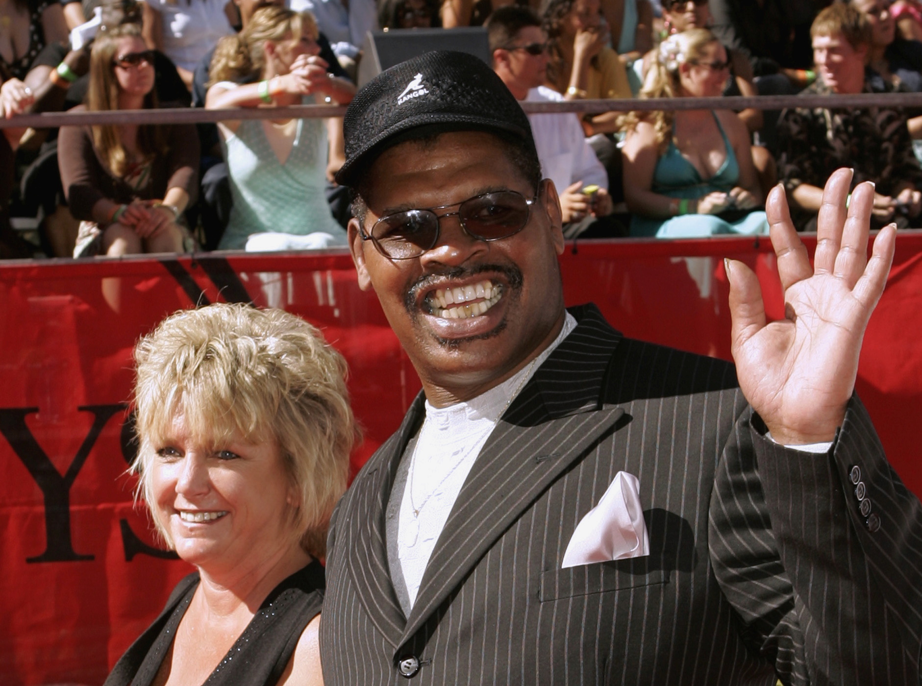Spinks finished his career with a record of 26-17, with three draws and 14 knockouts