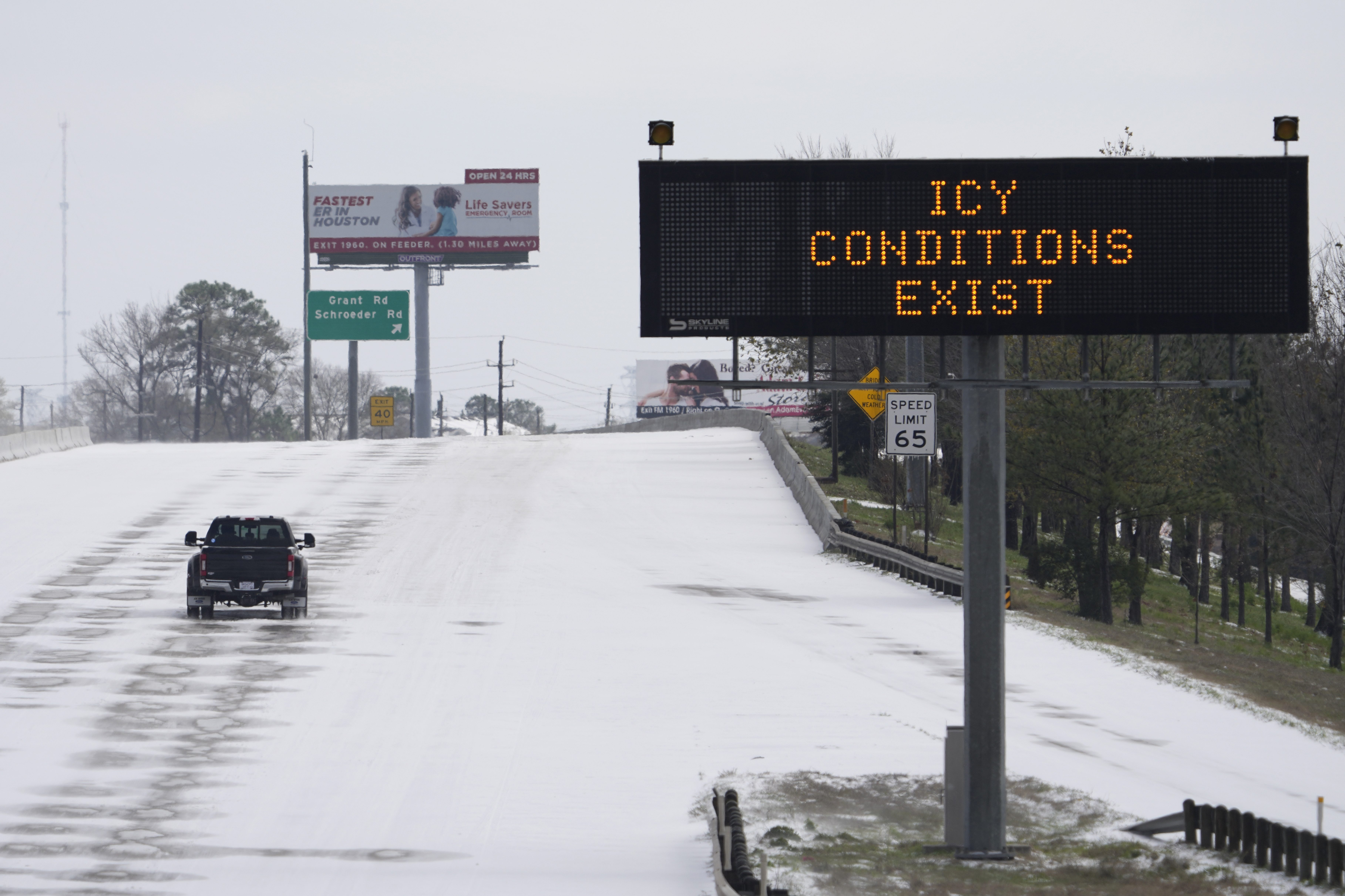 Mexican energy utility director said US wind turbines ‘had their blades frozen’ in subzero temperatures