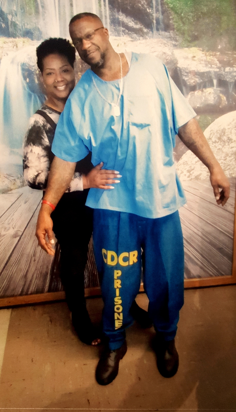 Patricia Zinnamon with her husband Rashiyd, who was placed in solitary confinement after testing positive for the coronavirus in San Quentin State Prison in California [Photo courtesy of Patricia Zinnamon]