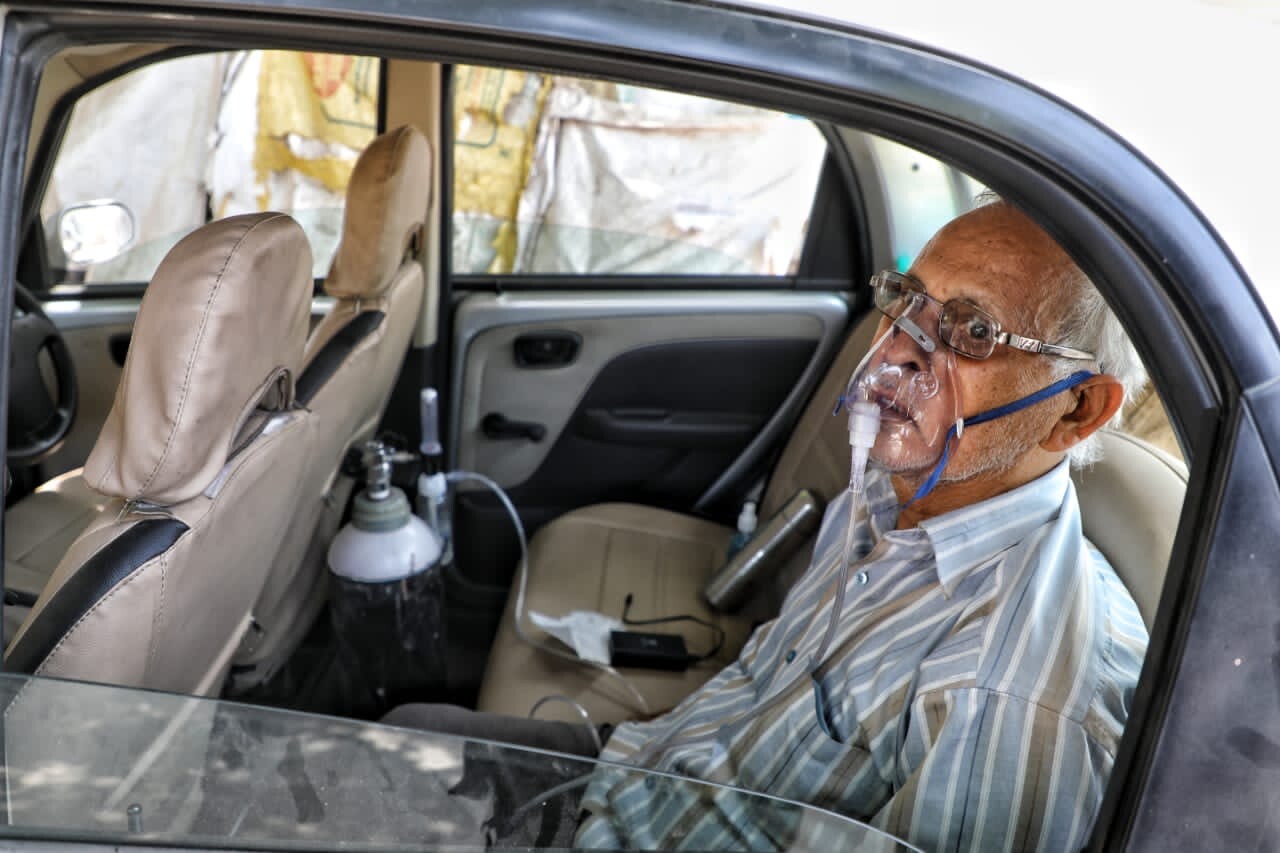 Sushil Kumar, 70, who died on April 16 after his son tried for 36 hours to find him a hospital bed [Sumit Kumar/Al Jazeera]