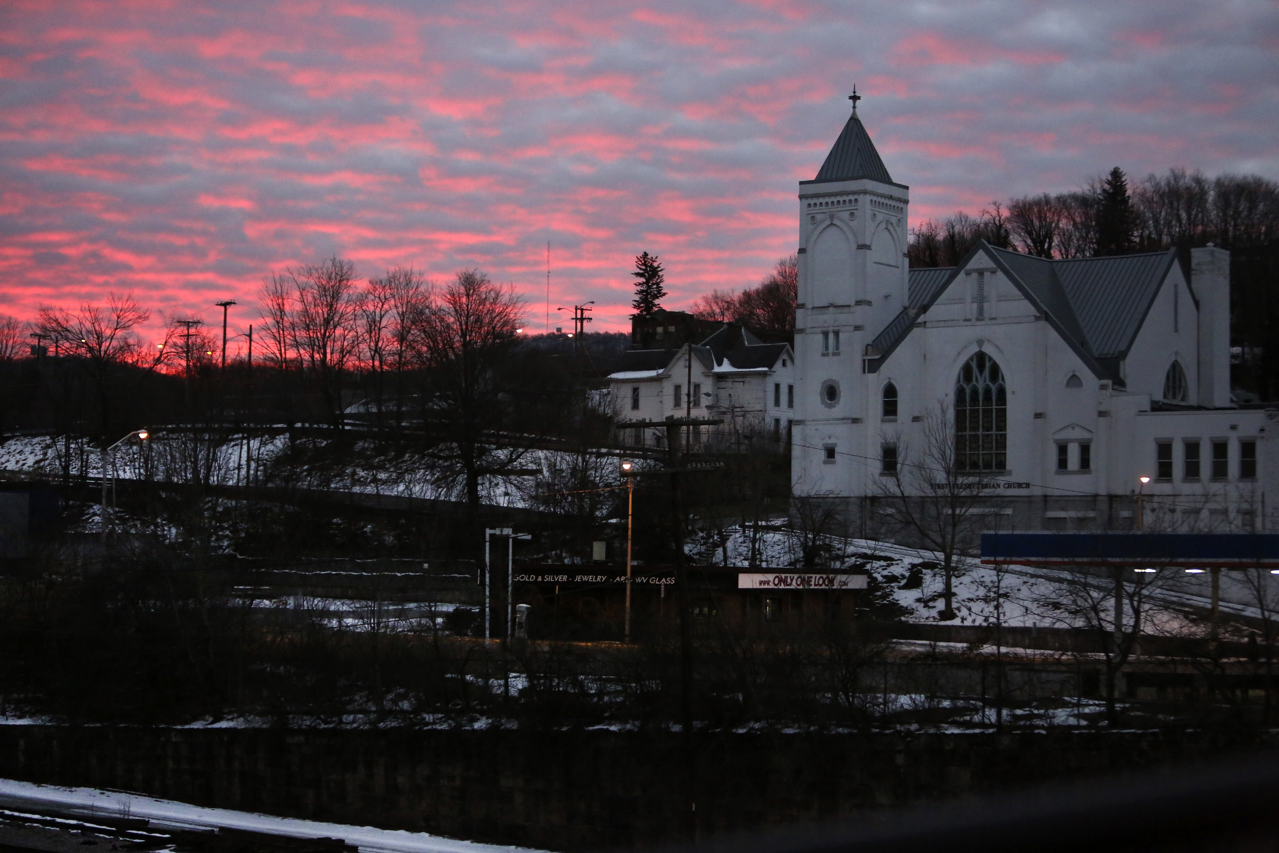 Historically a state that relied on coal mining as its main industry, West Virginia has also increasingly attracted outdoors-loving tourists eager to enjoy its natural beauty, like this sunset in the historic coal city of Bluefield