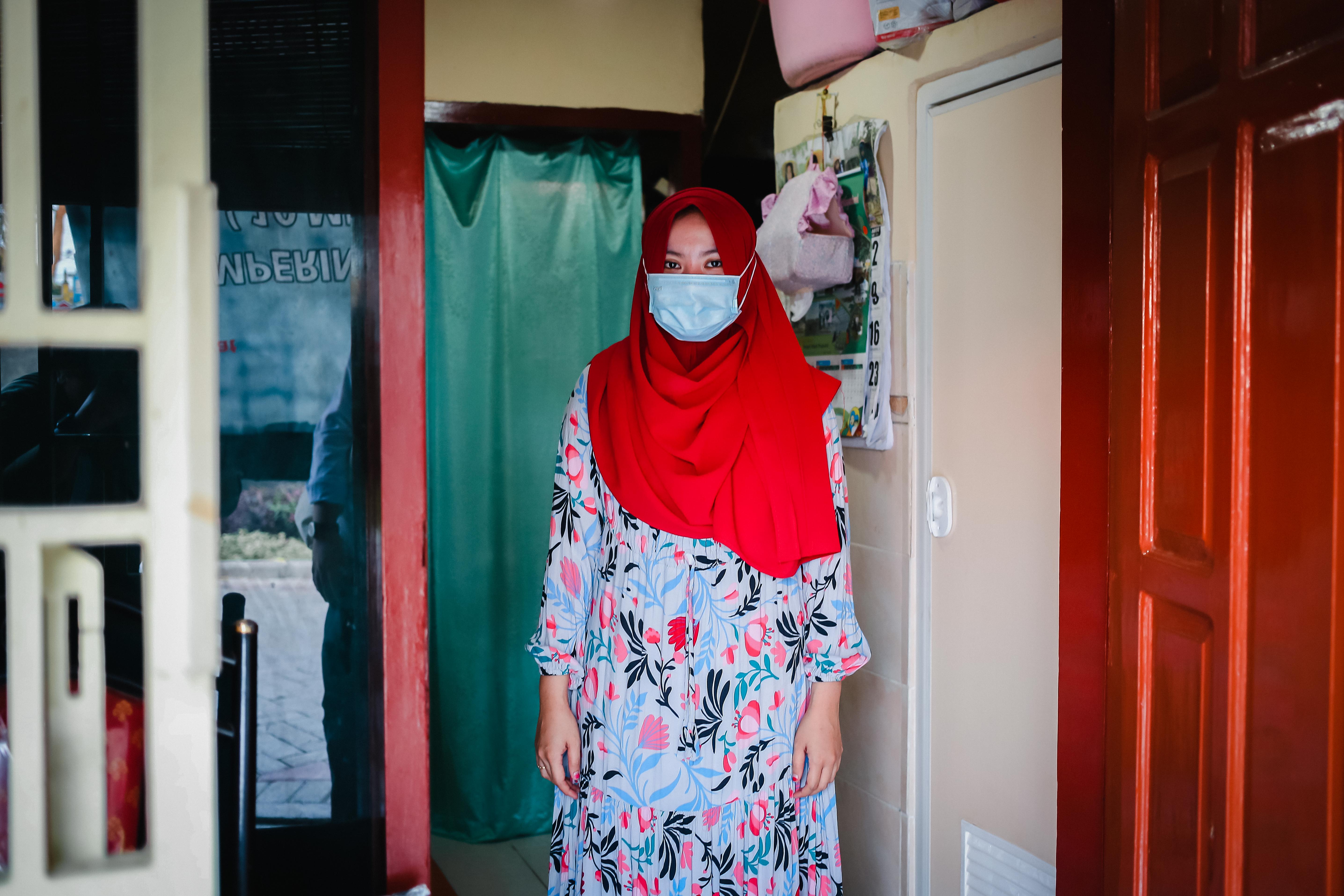 Berda Asmara is the wife of Second Sergeant Guntur Ari Prasetya, who is on board the stricken vessel