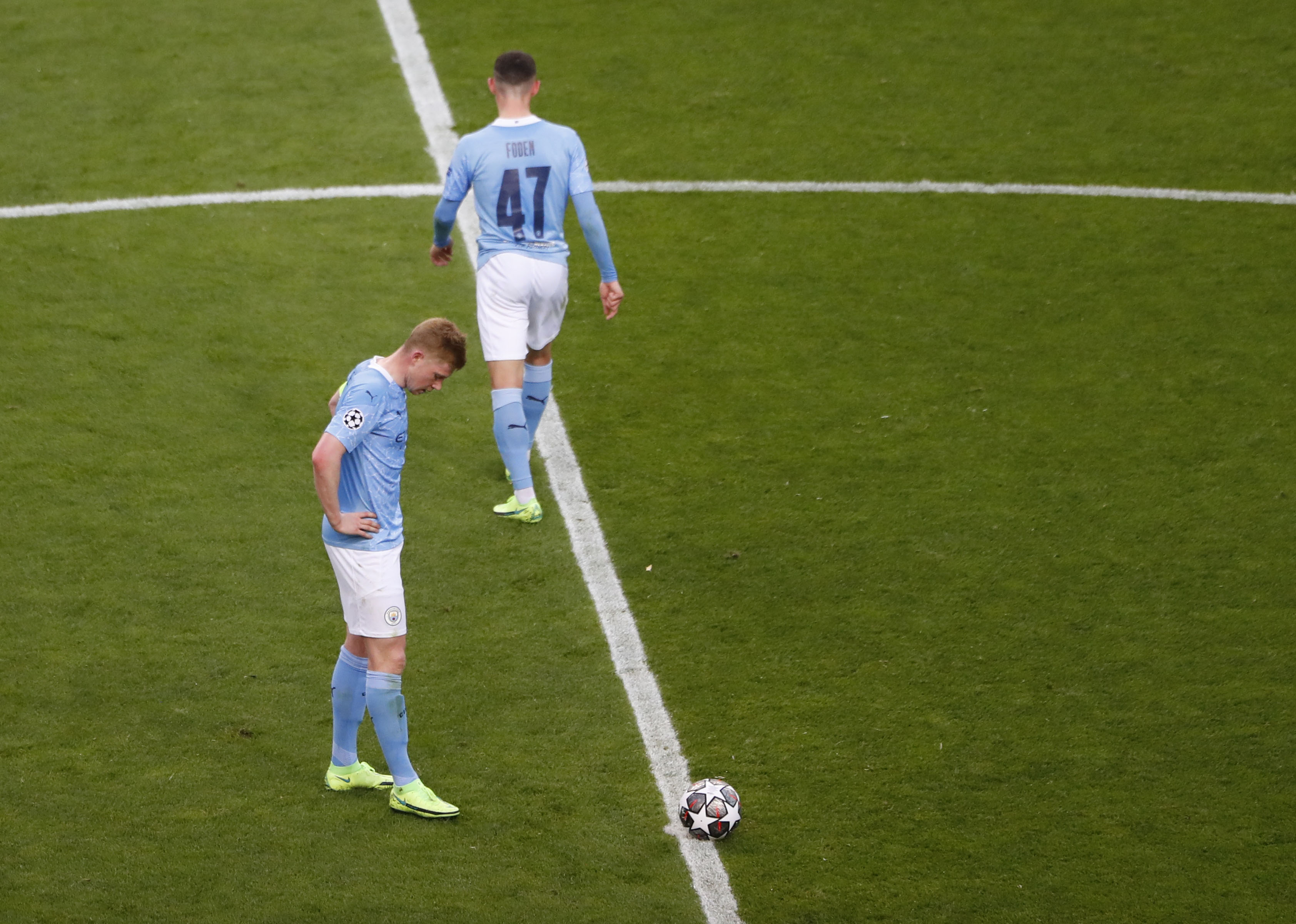 Kevin De Bruyne reacts after Chelsea’s Kai Havertz scores their first goal