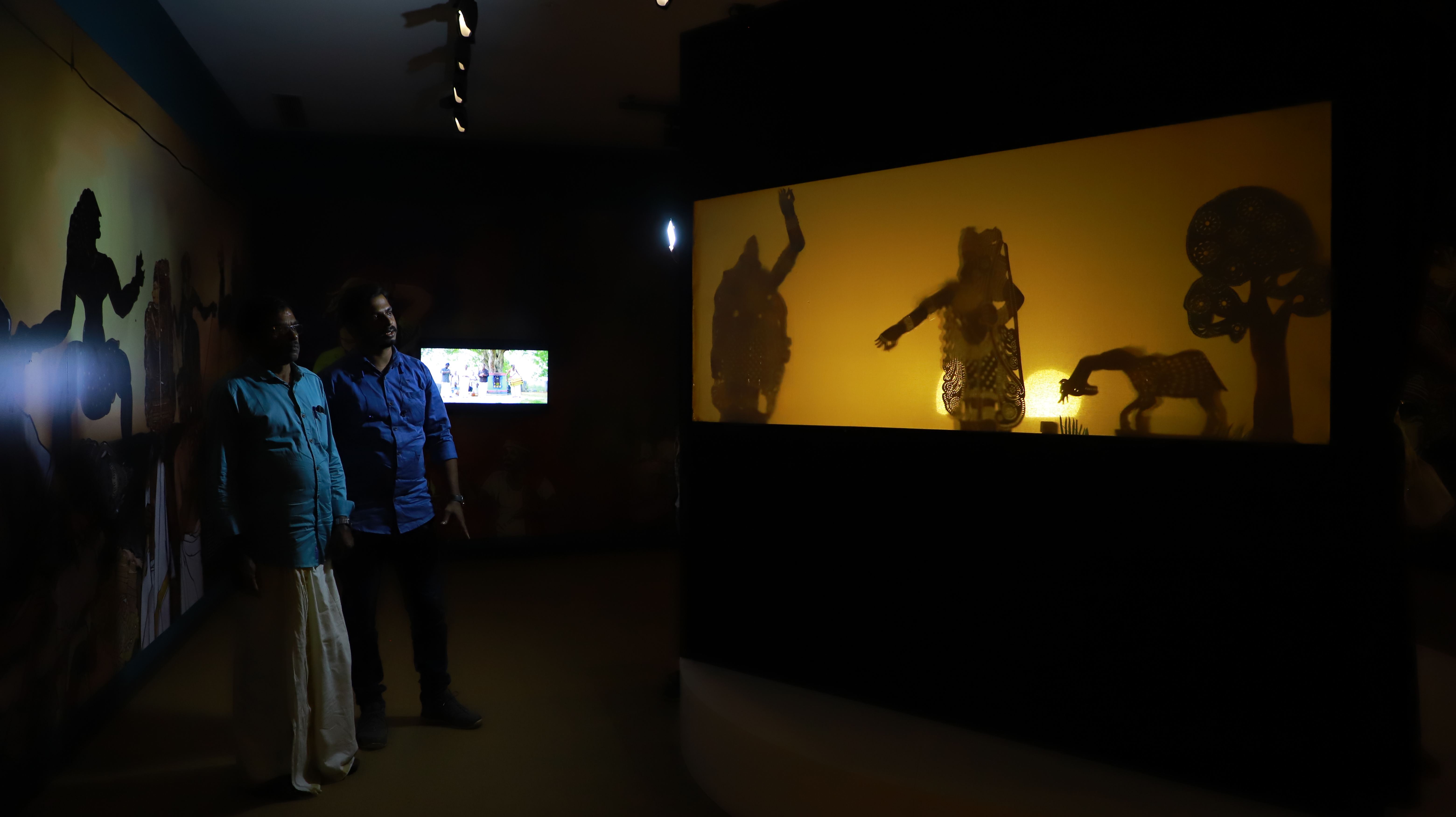 Lakshman and Sajeesh Pulavar check out the exhibit at the museum [Photo courtesy of Sajeesh Pulavar]