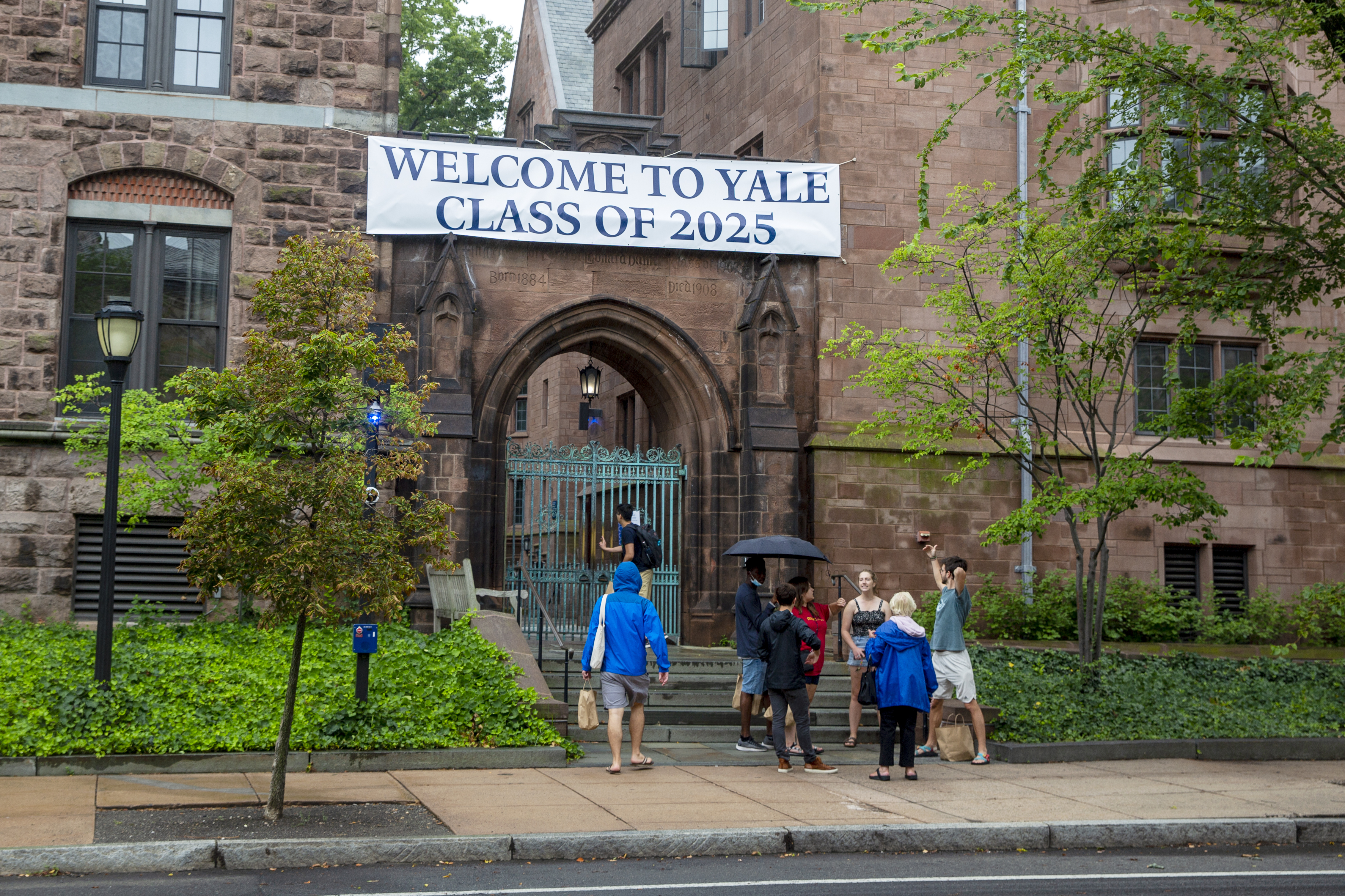 More than 1,000 United States colleges and universities are requiring students, employees or both to be vaccinated against the coronavirus this academic year, including Yale University in New Haven, Connecticut