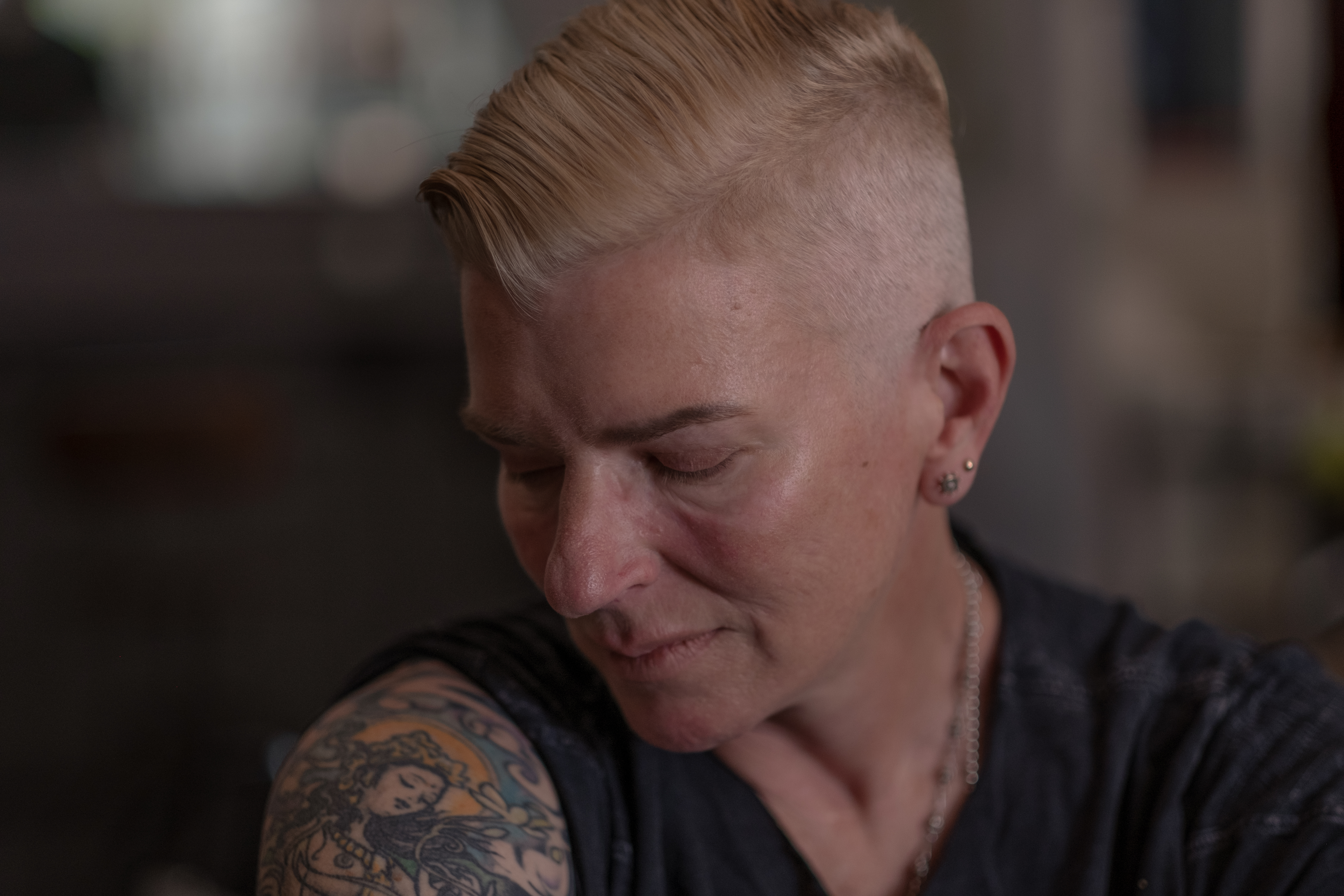 Yulia Pajevska is a paramedic responsible for hundreds of medical evacuations from the frontline. She is also a successful para-athlete but wonders if she can ever return to civilian life