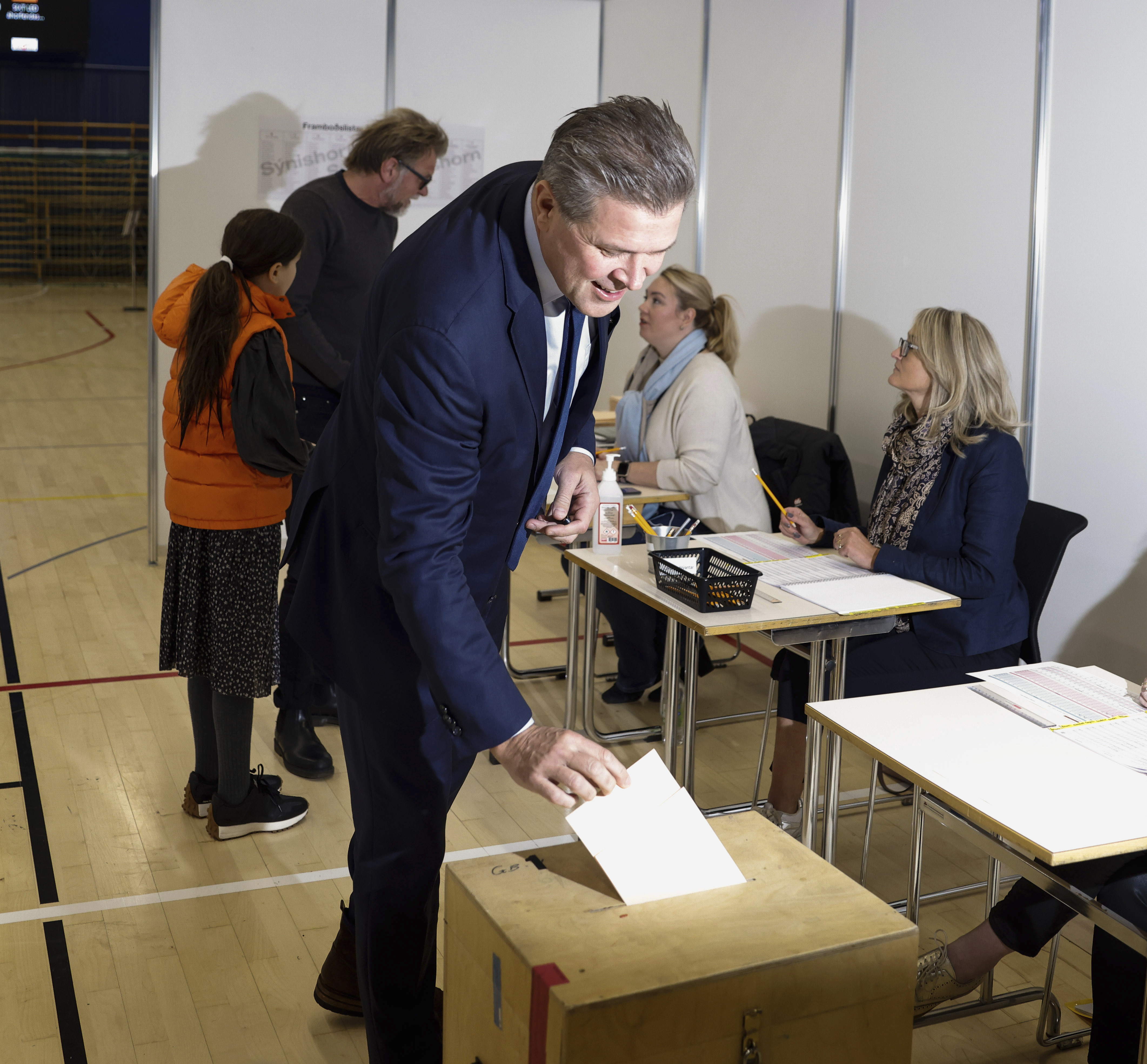 Independent Party candidate Bjarni Benediktsson casts his ballot at a polling station, in Gardabae, Iceland, September 25