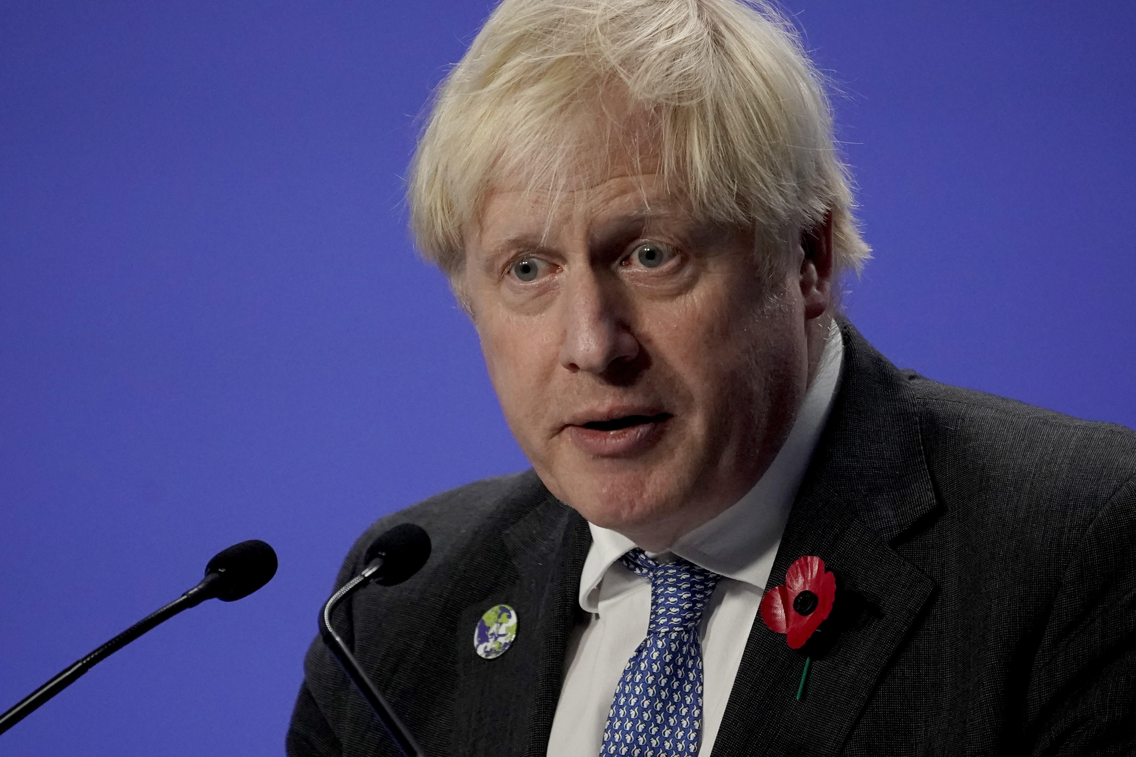 Prime Minister Boris Johnson told South African President Cyril Ramaphosa that he would work to reopen international travel