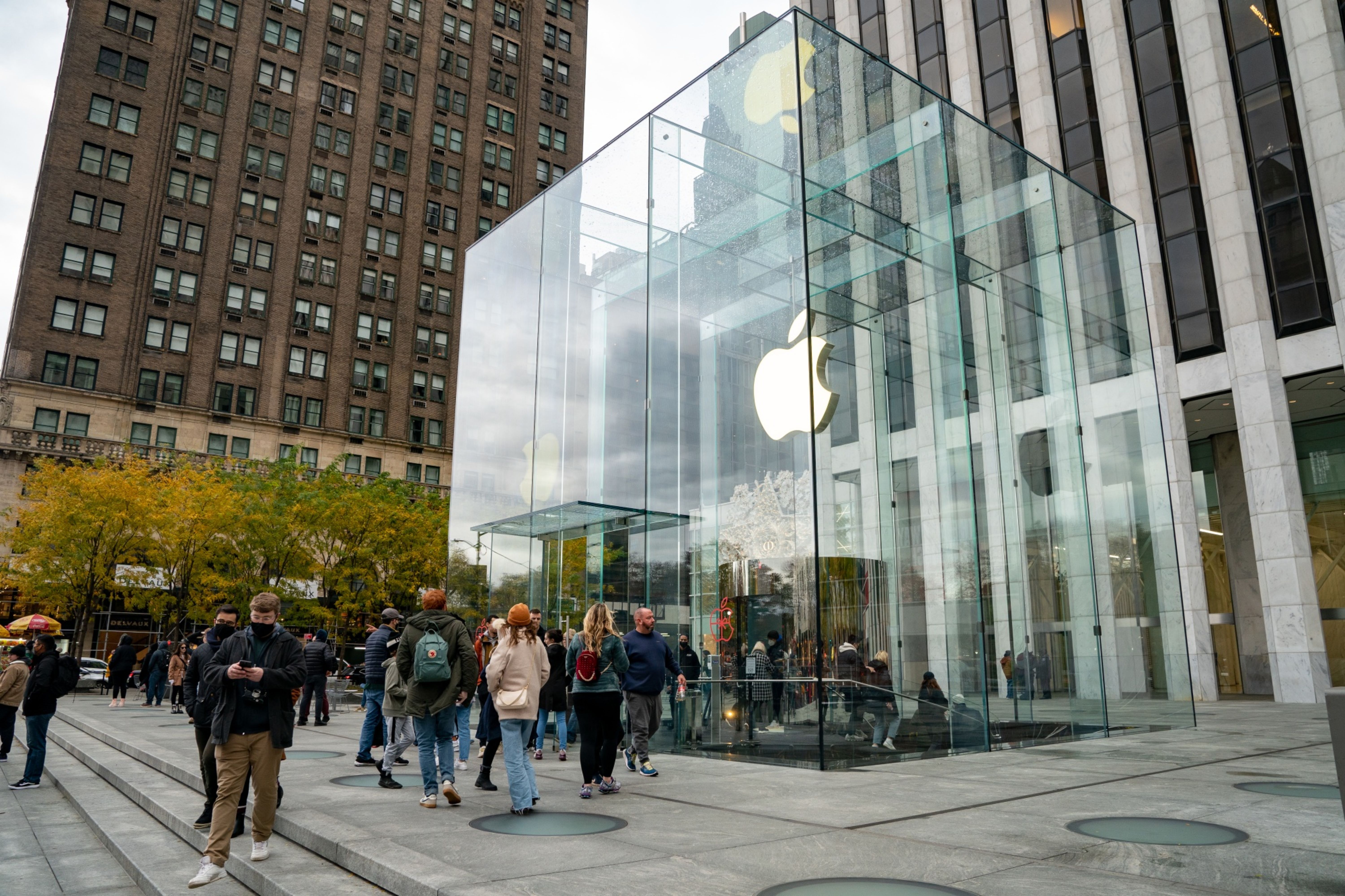 Shoppers outside the Apple store on Fifth Avenue in New York