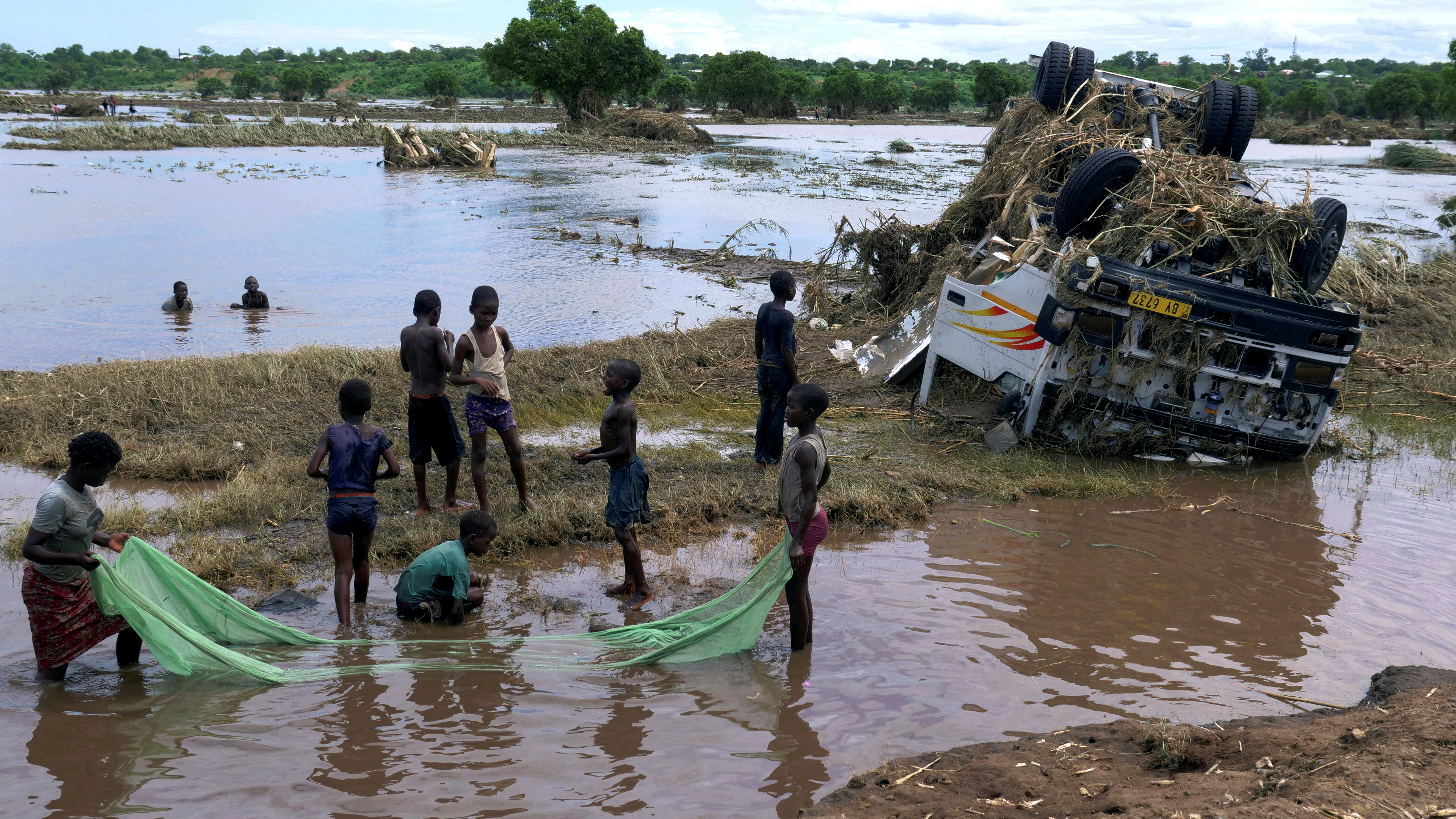 Malawi storm ana