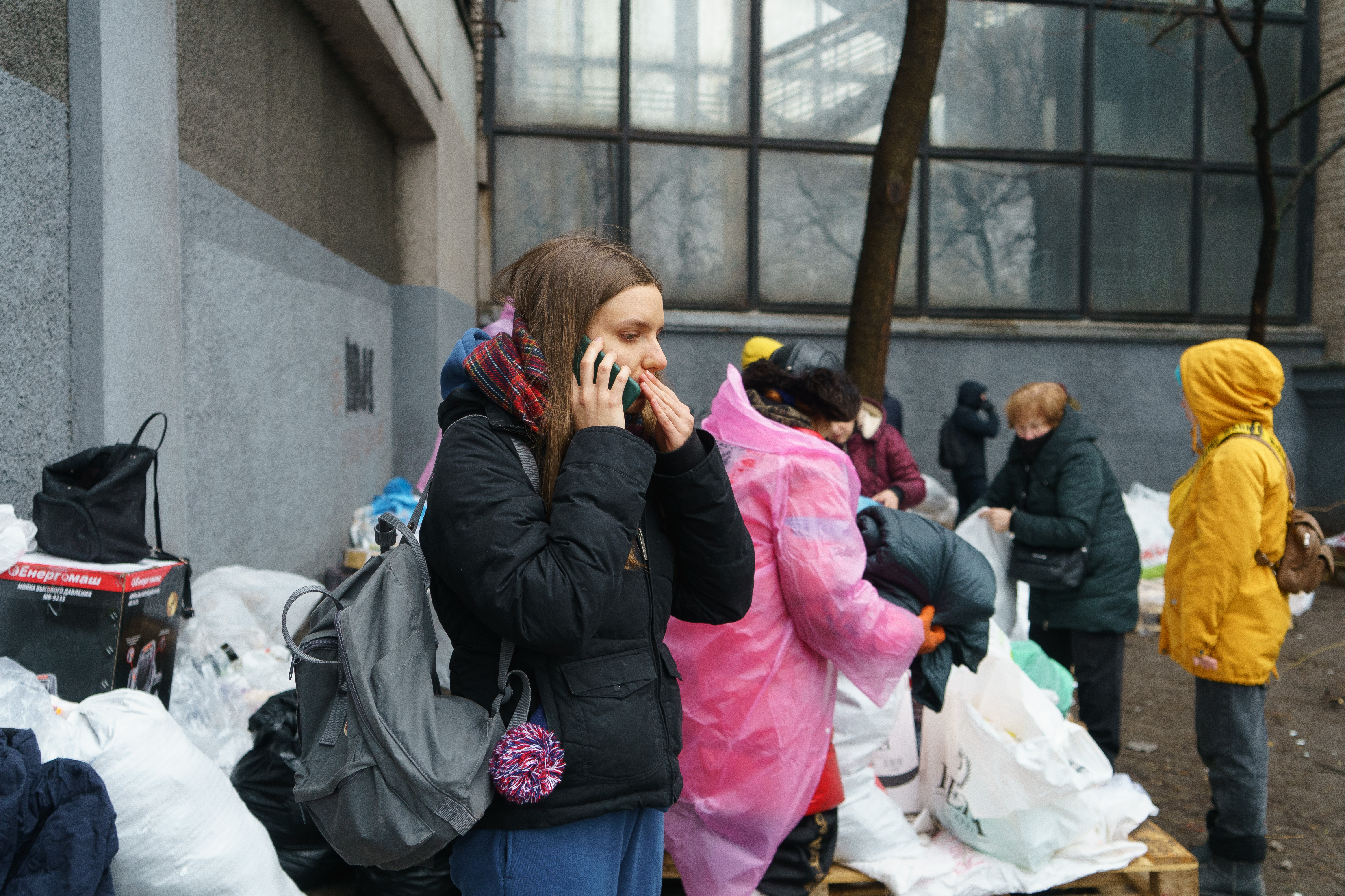 Dnipro volunteers hard at work to help those under Russian attack