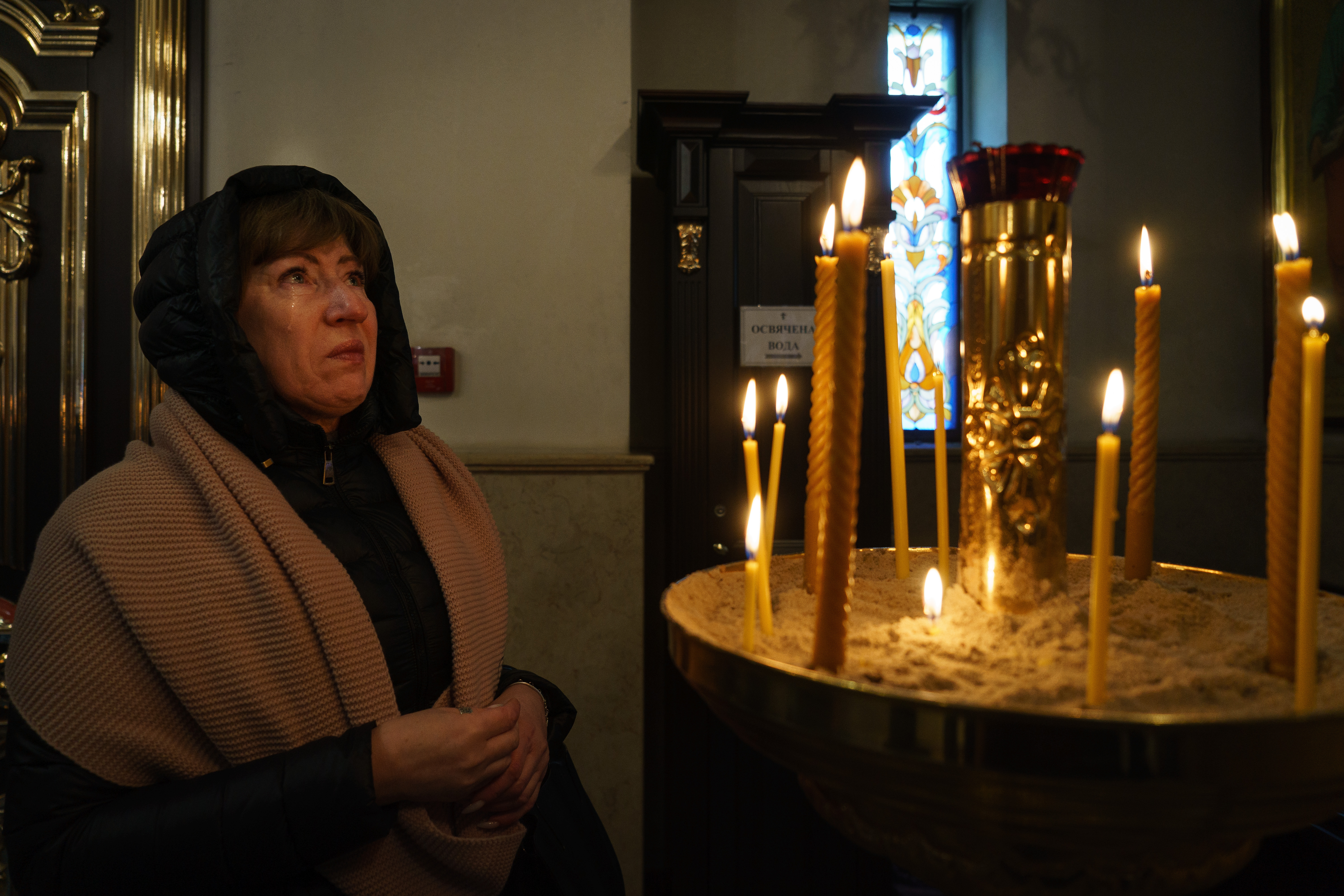 Worshippers at Upravlinnya Dniprovs'koyi Yeparkhiyi Ptsu Orthodox Church
