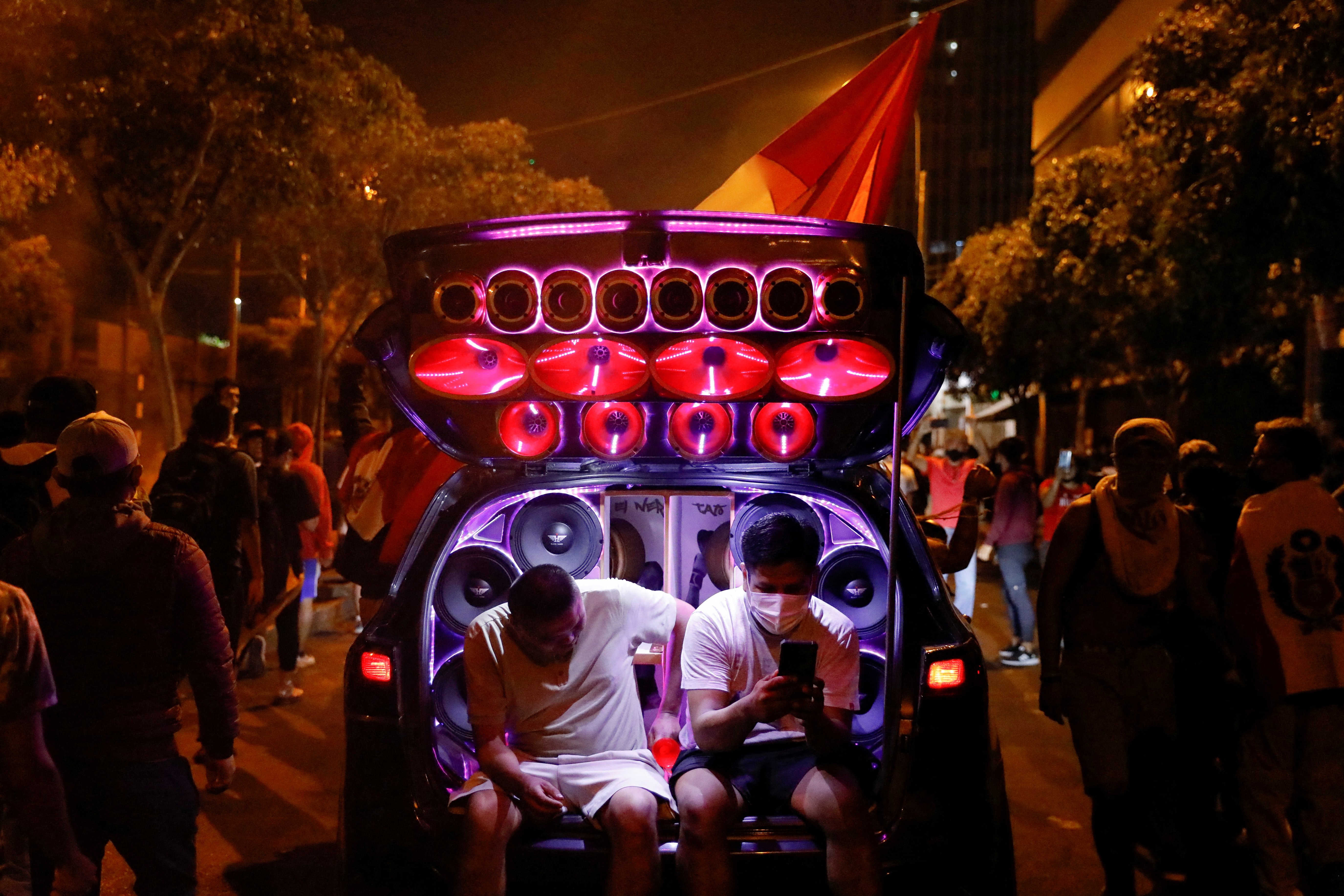 PERU-PROTESTS/CURFEW