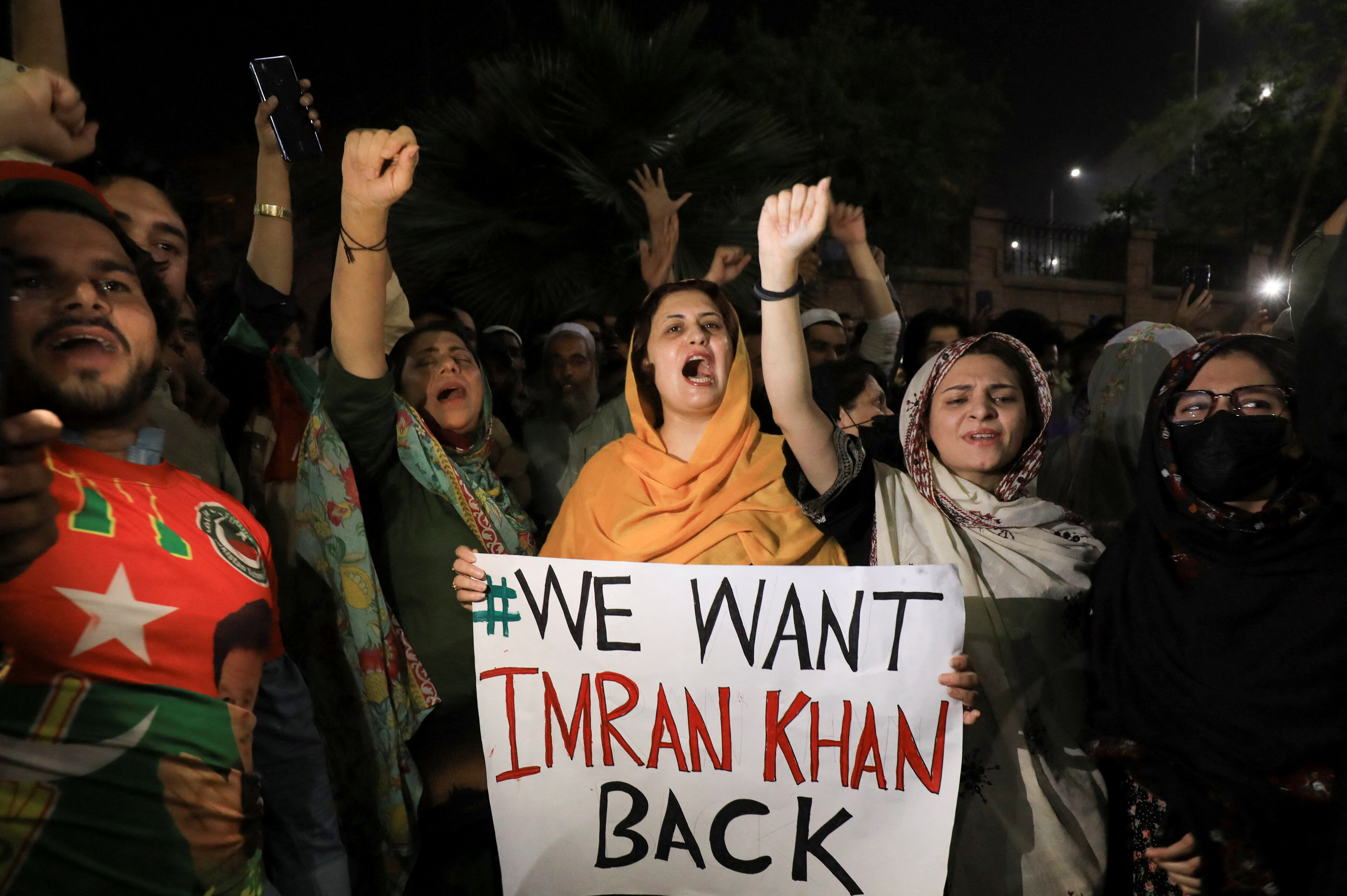 Supporters of the Pakistan Tehreek-e-Insaf (PTI) political party