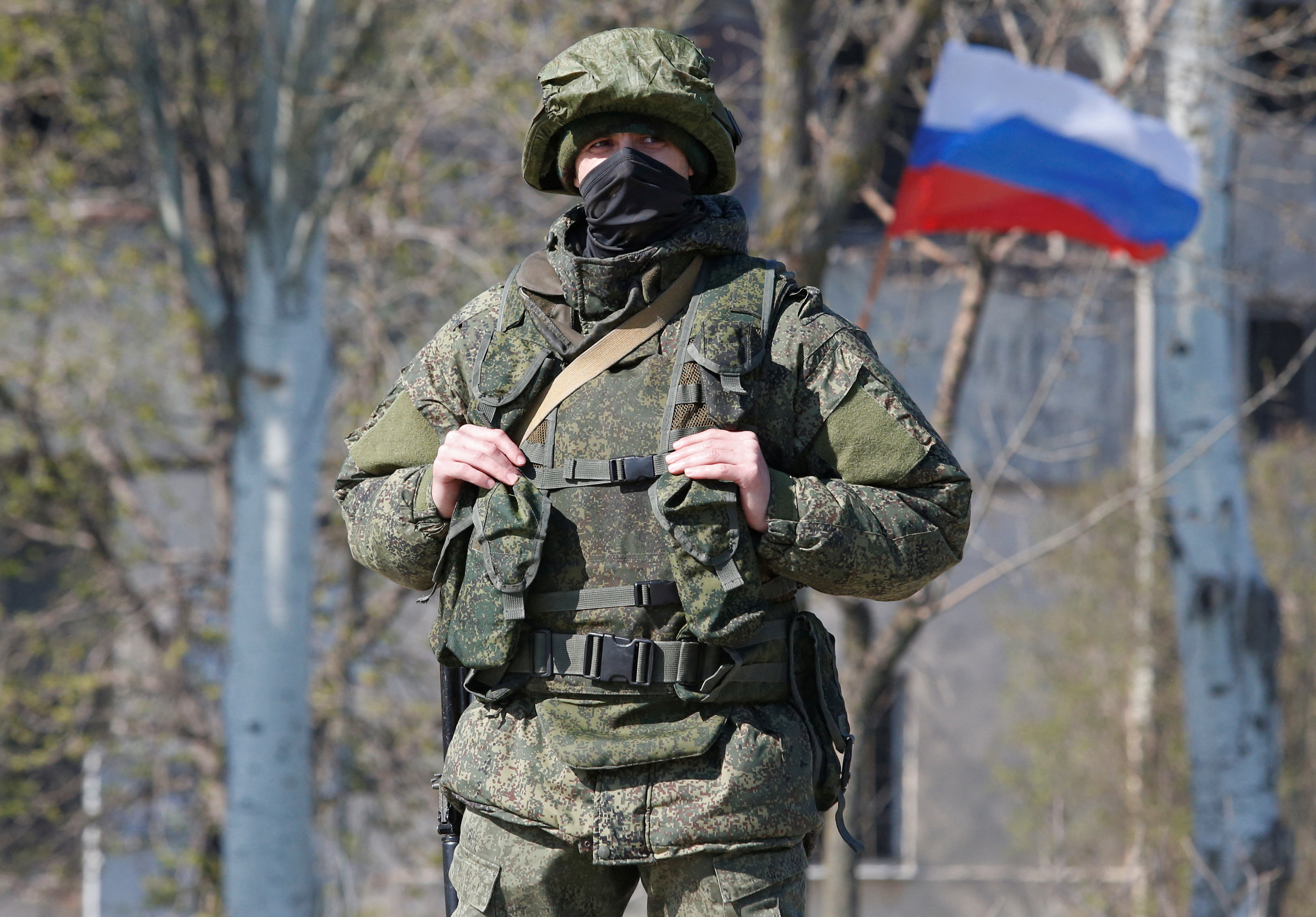 Control of Mariupol would allow Moscow to create a land bridge between Russia and the annexed Crimean Peninsula
