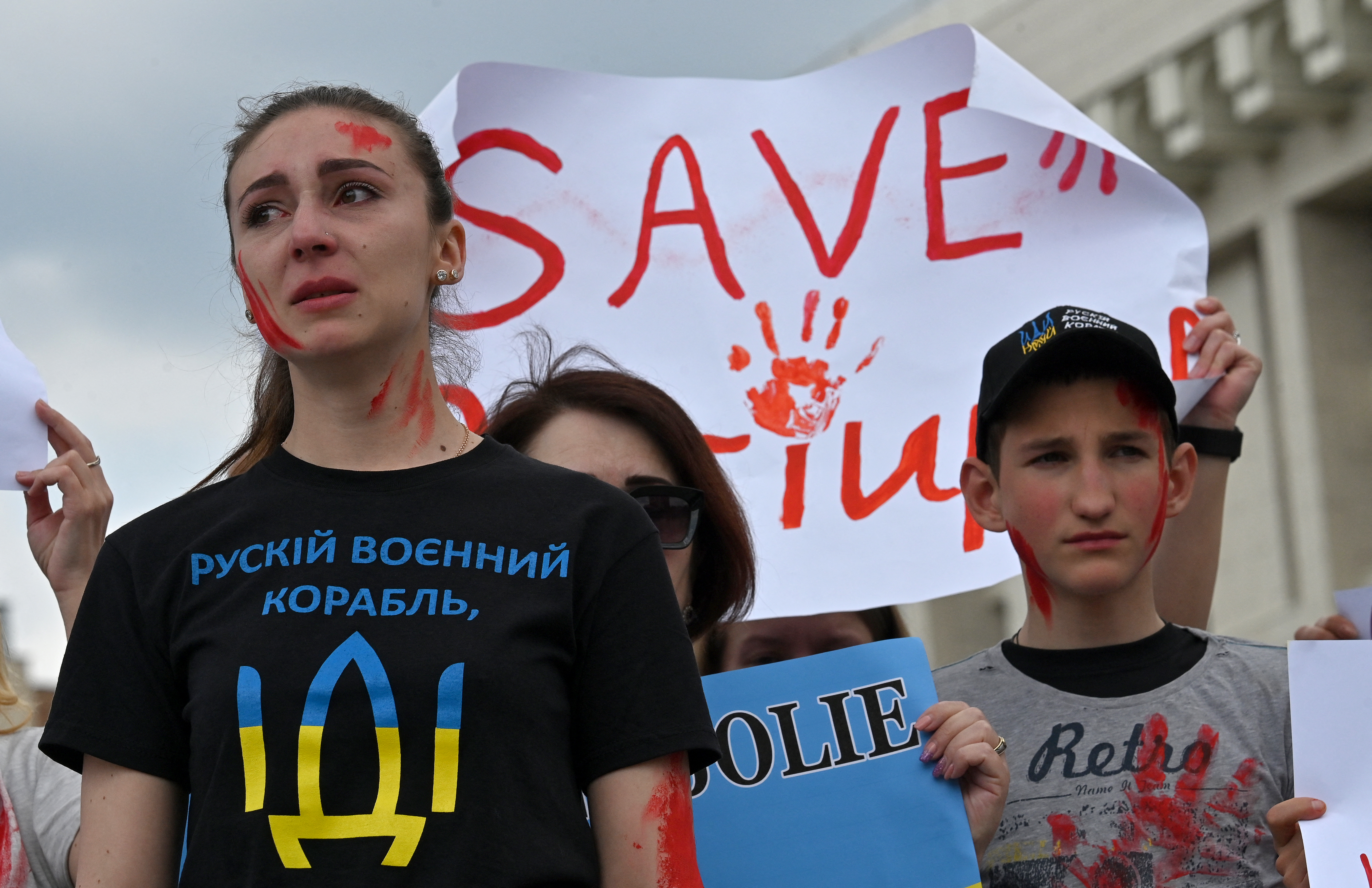 People and relatives of Azov battalion soldiers