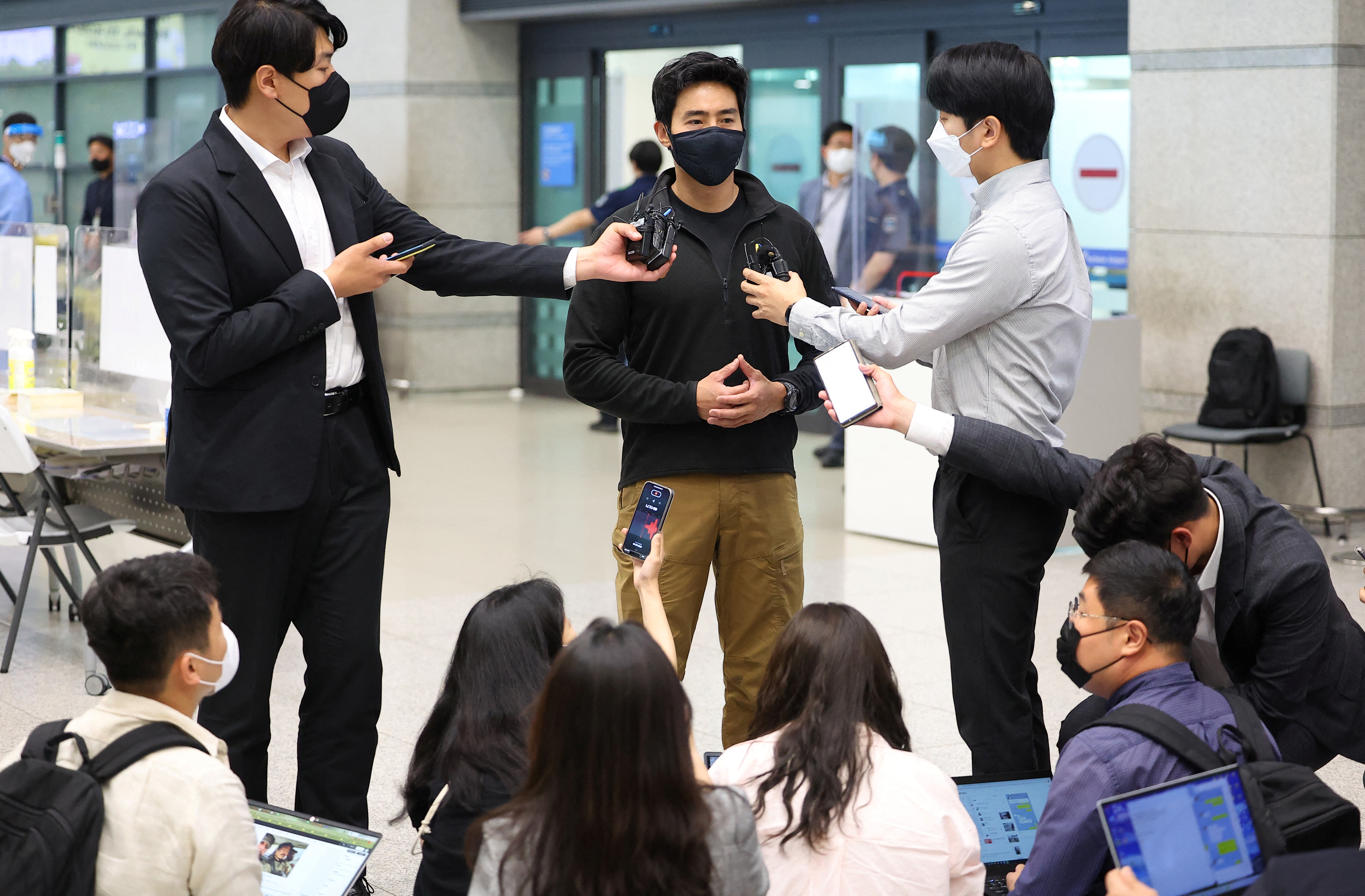 Rhee Keun, a former member of South Korean naval special forces who is also known as Ken Rhee, speaks to the media after returning from Ukraine where he served as a volunteer fighter, in Incheon, South Korea, on May 27, 2022 [Yonhap via Reuters]
