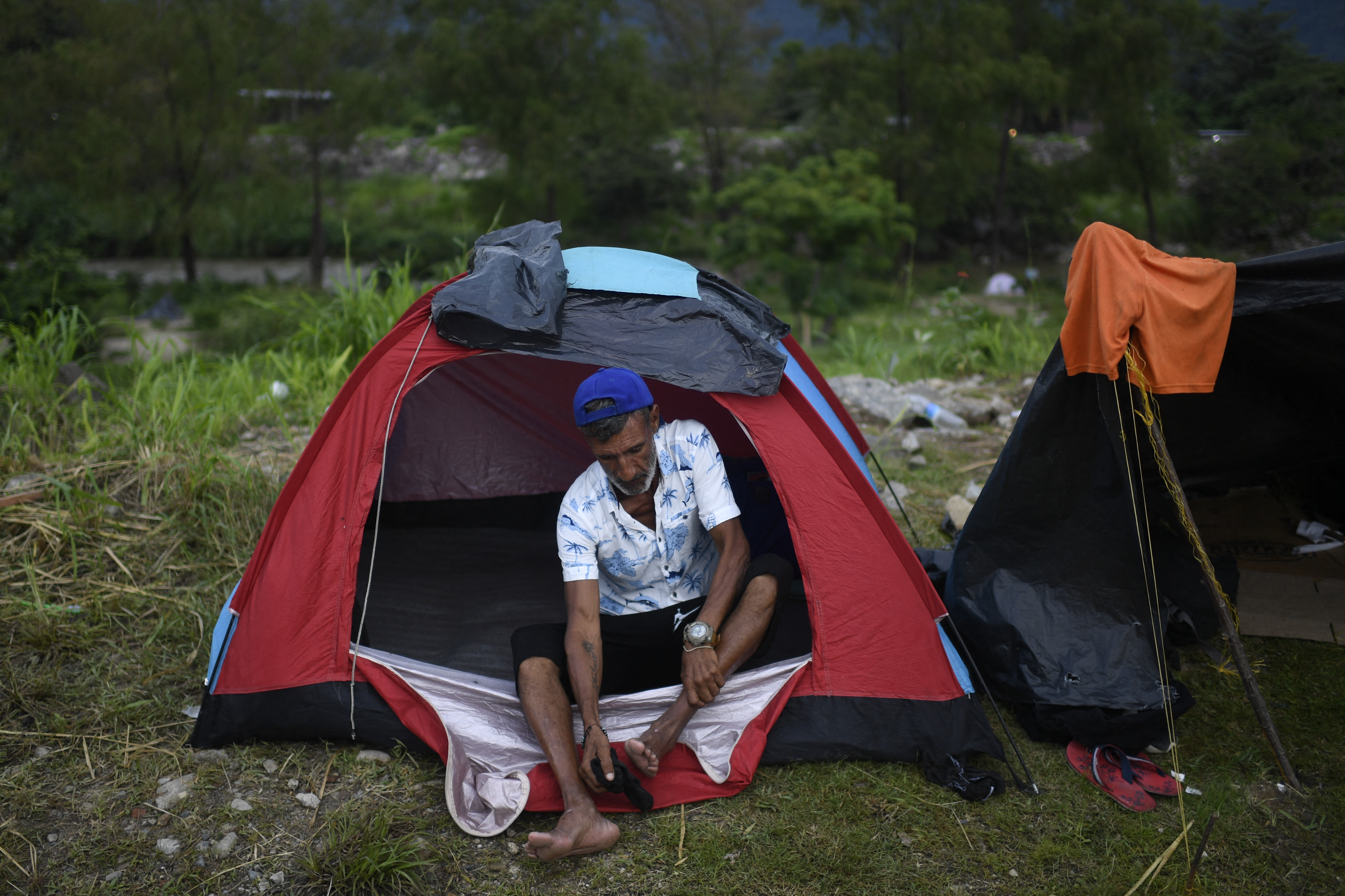 A migrant taking part in a caravan heading to the US
