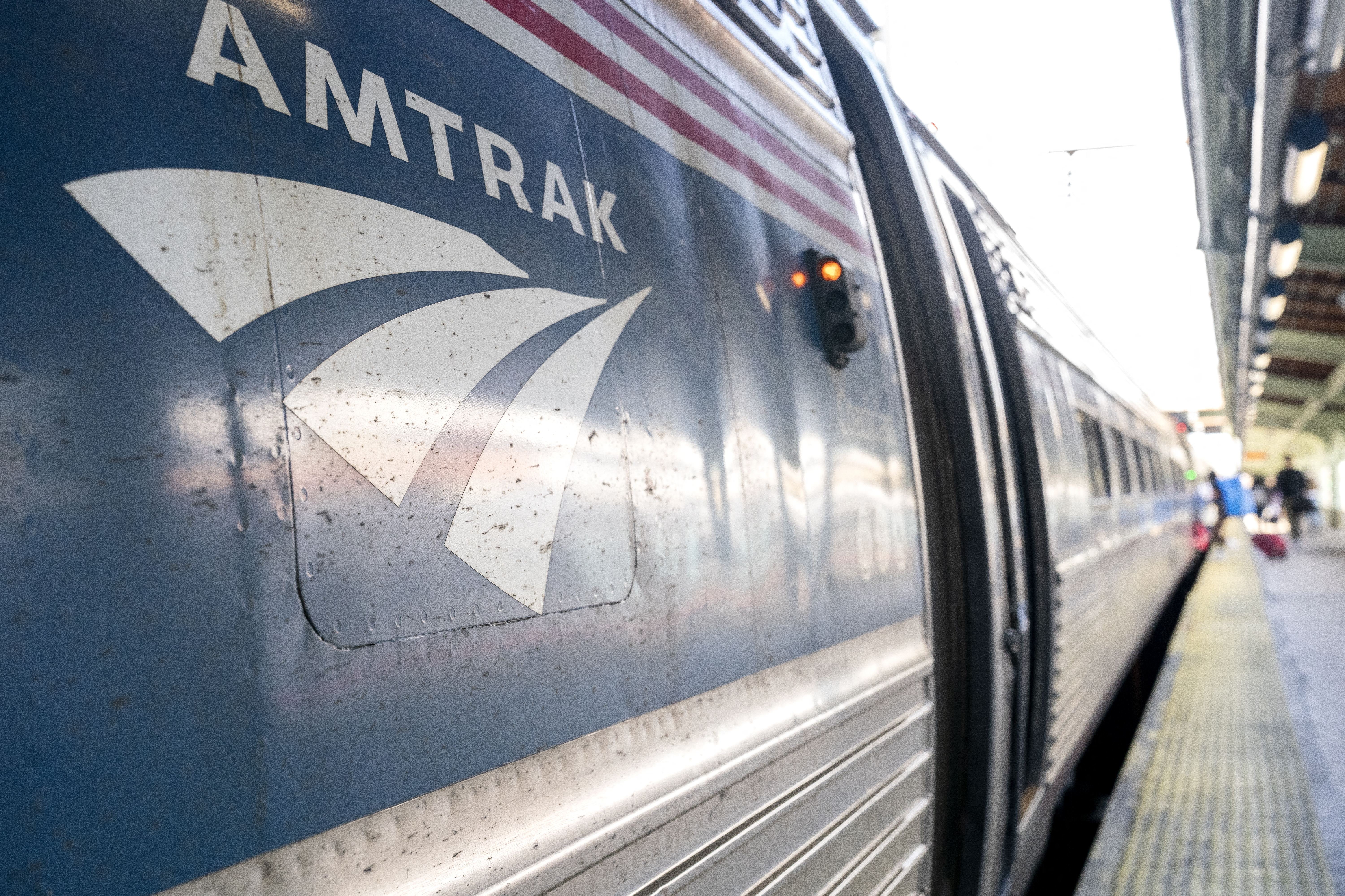 The train was travelling from Los Angeles to Chicago when it derailed in Missouri