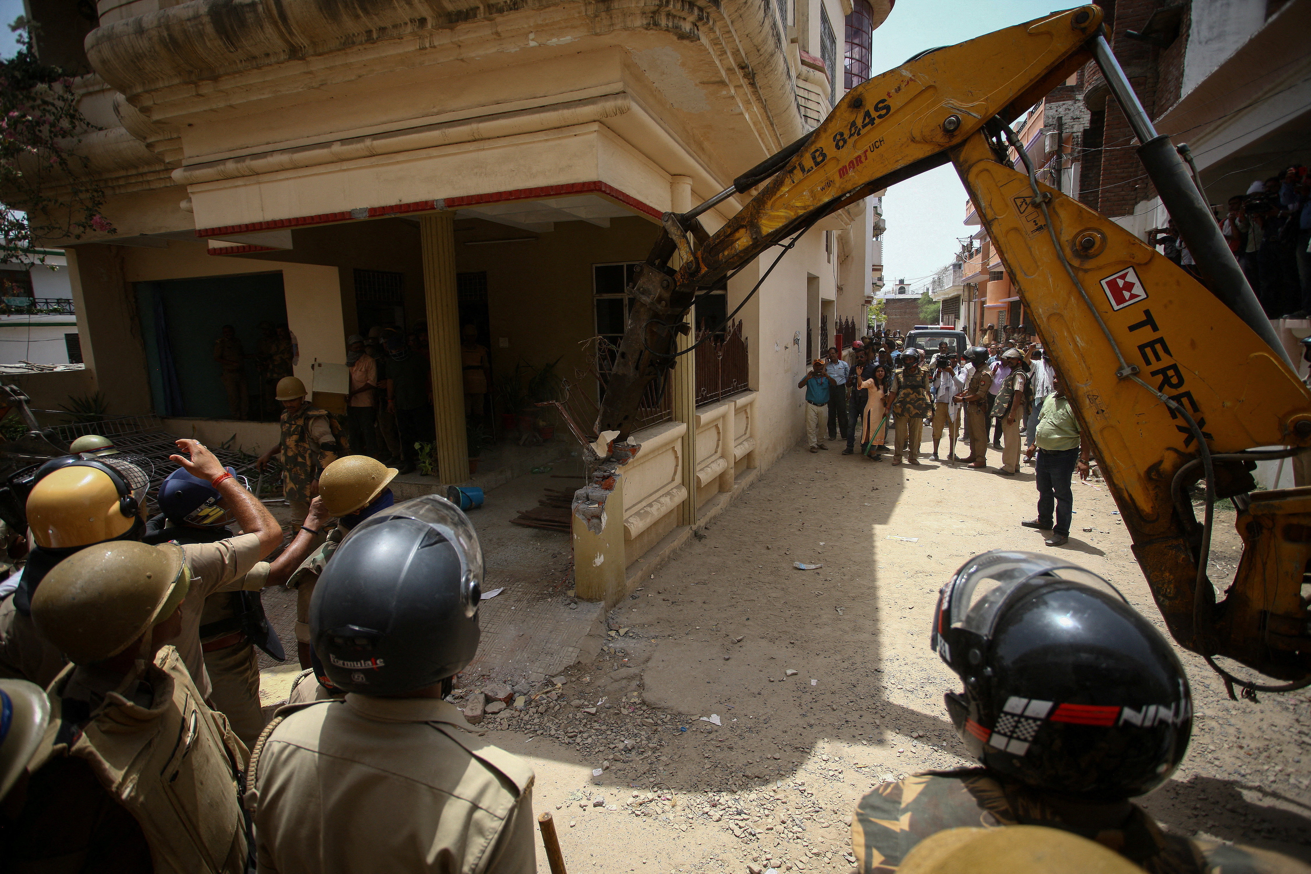 Afreen Fatima home demolished
