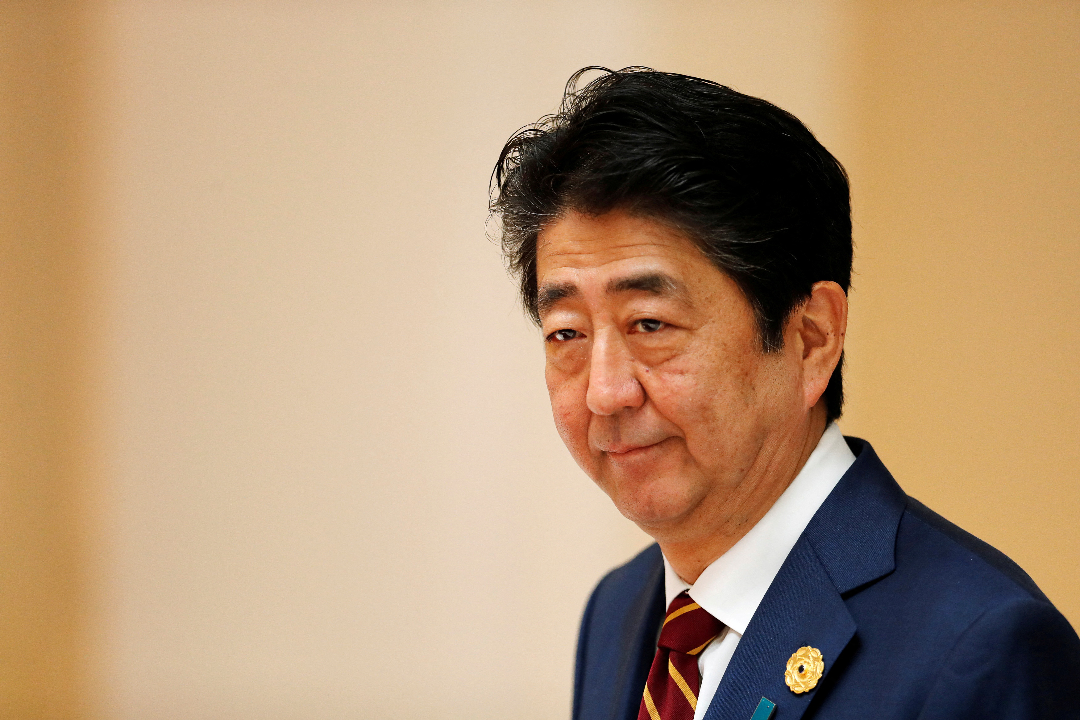 Japan's Prime Minister Shinzo Abe attends the APEC Economic Leaders' Meeting in Danang, Vietnam November 11, 2017.