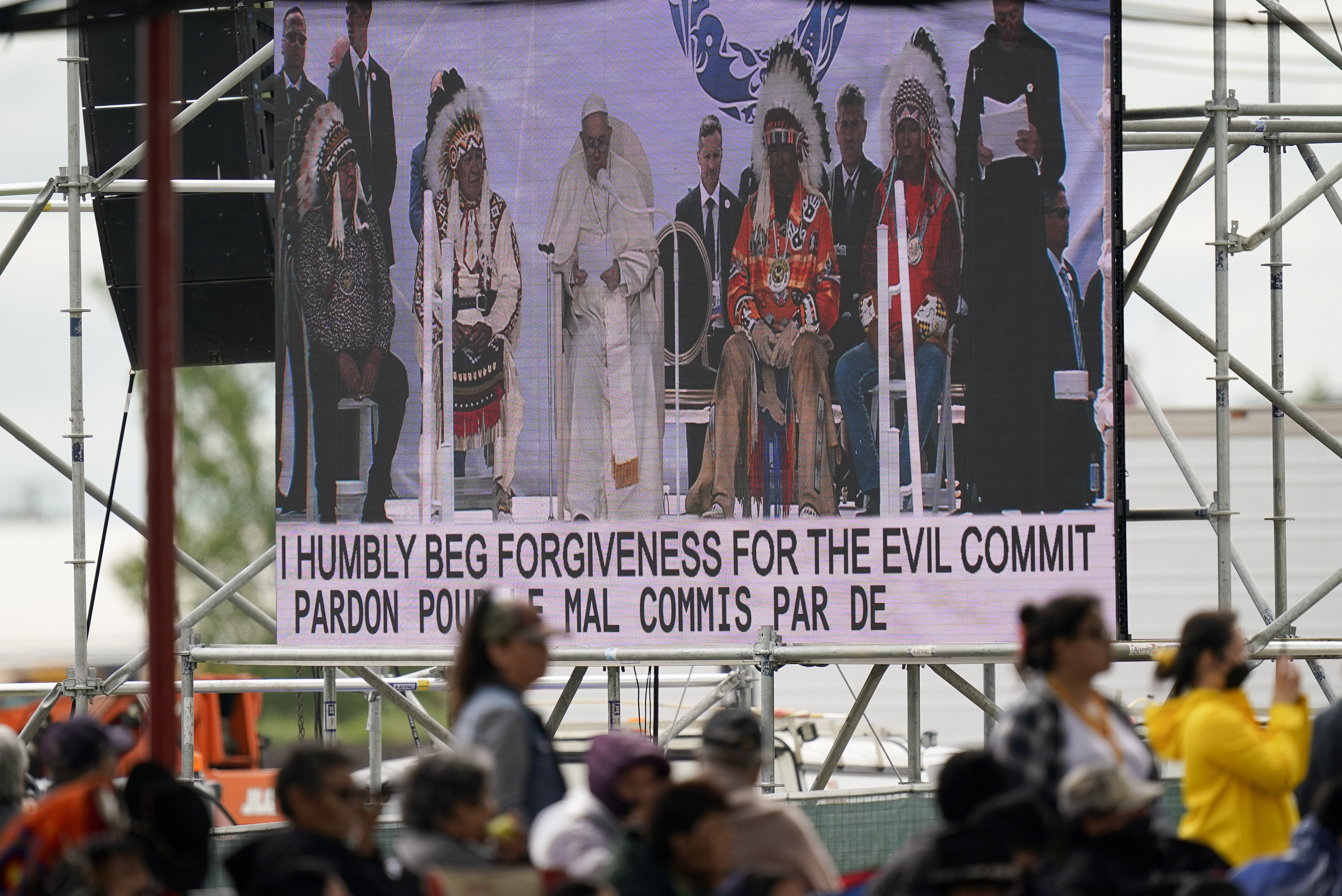 The pope meets Indigenous leaders in Canada and apologises